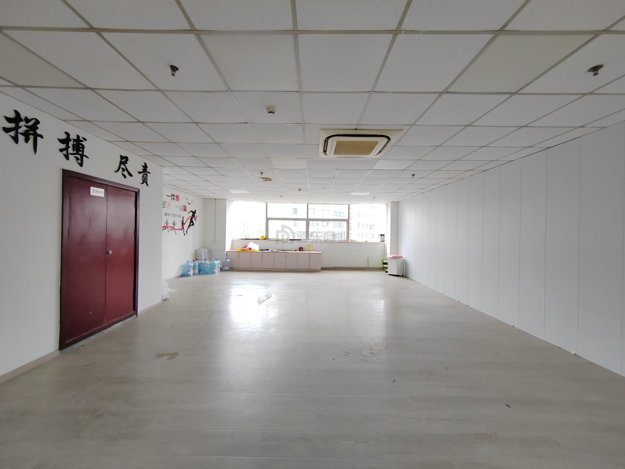 恒韵商务楼96平米办公室出租