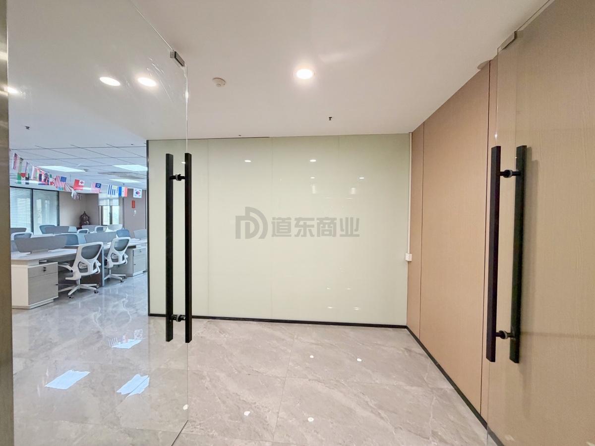 圆融发展中心面积270平