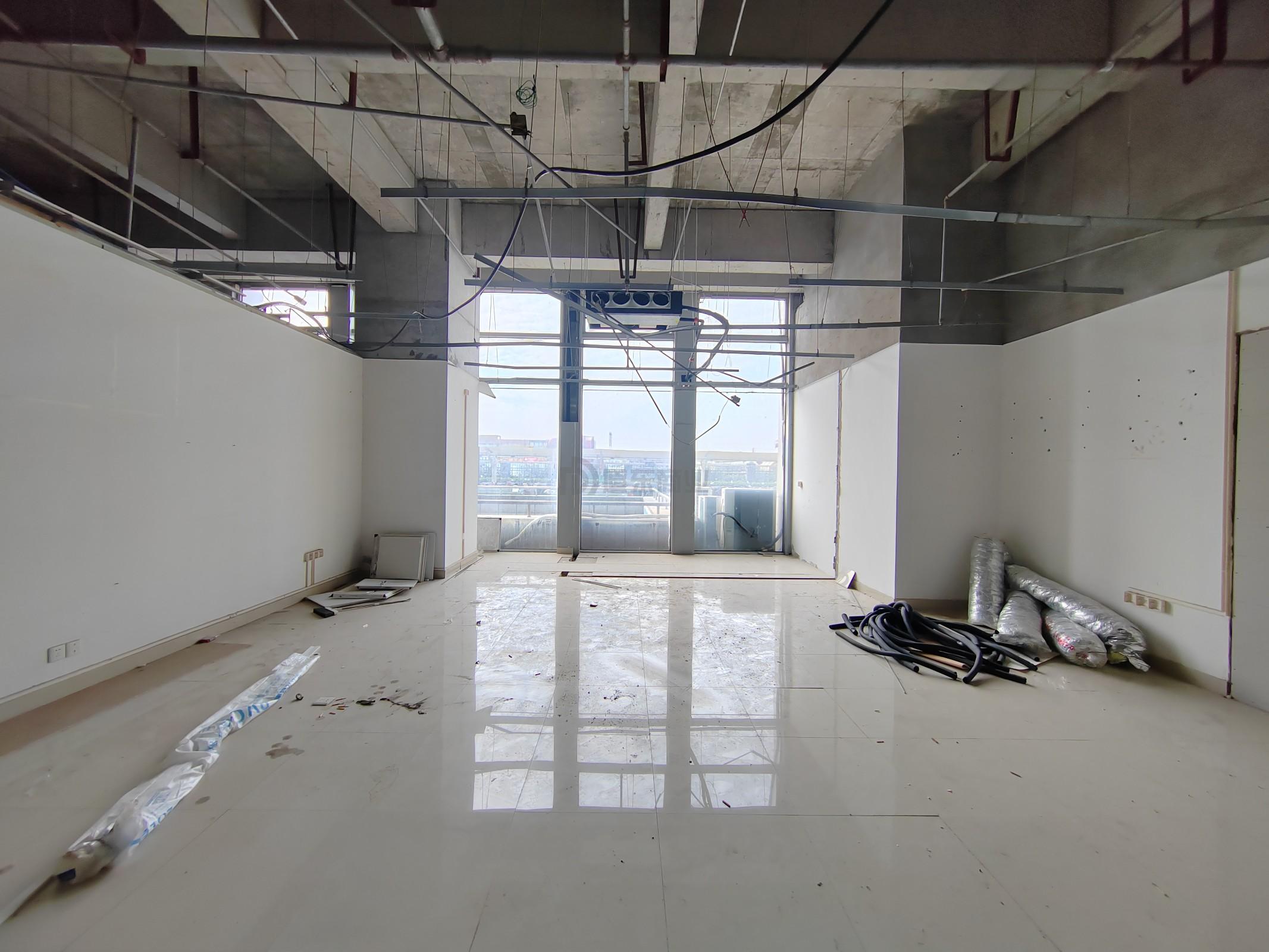 华发传感大厦89平米办公室出租