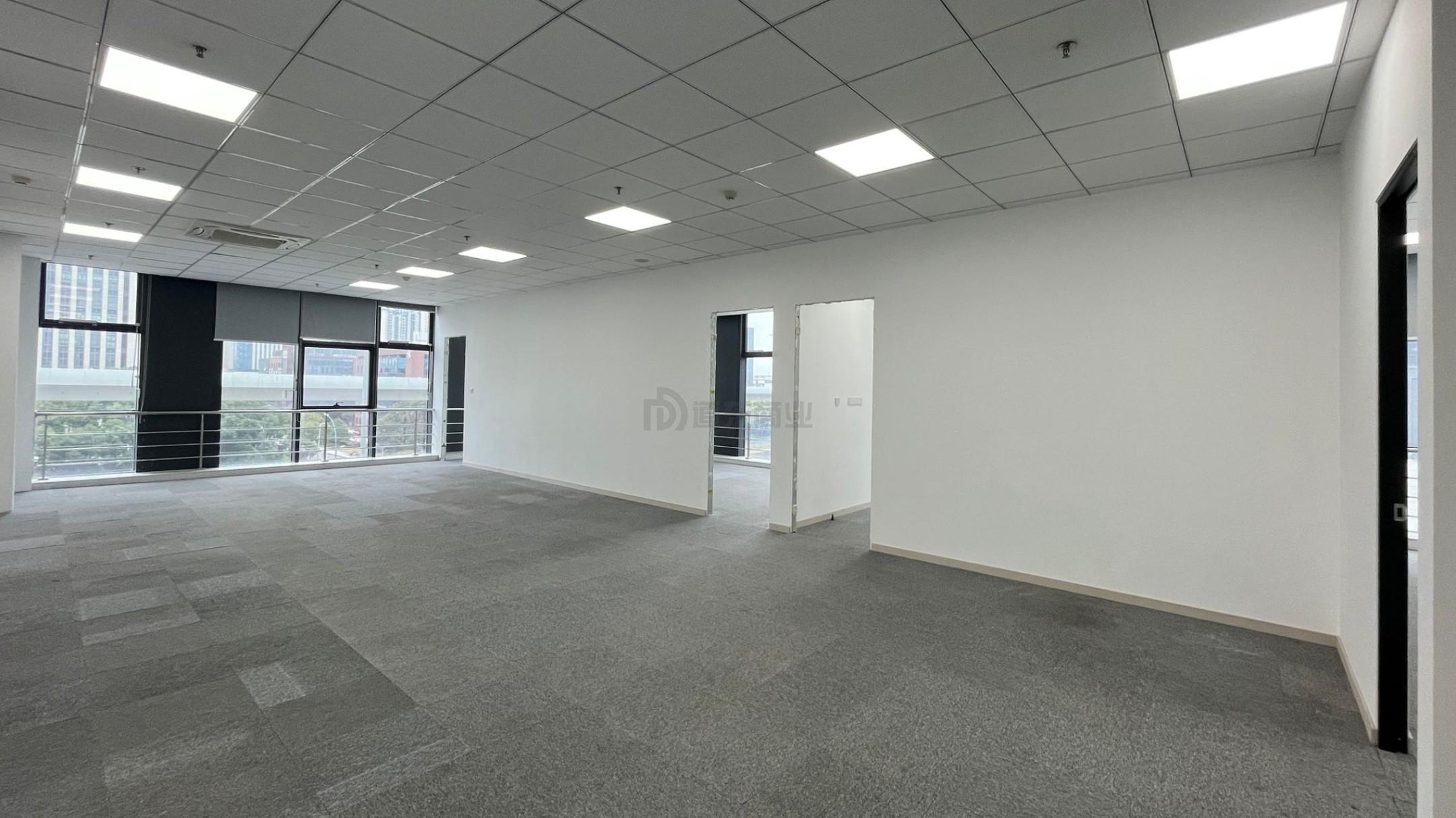 清华创业大厦220平米办公室出租