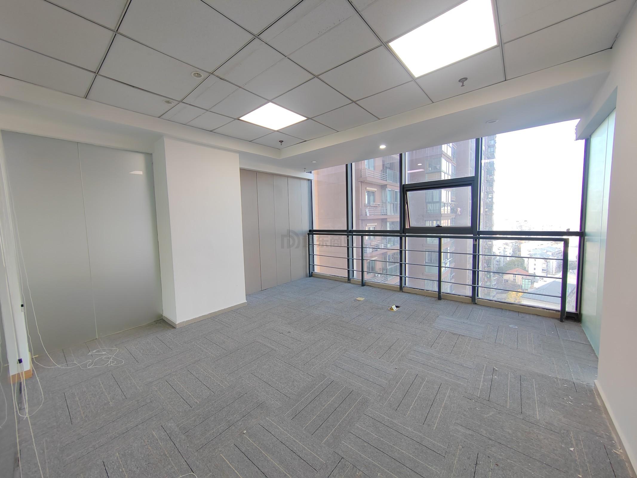 恒威大厦面积192平