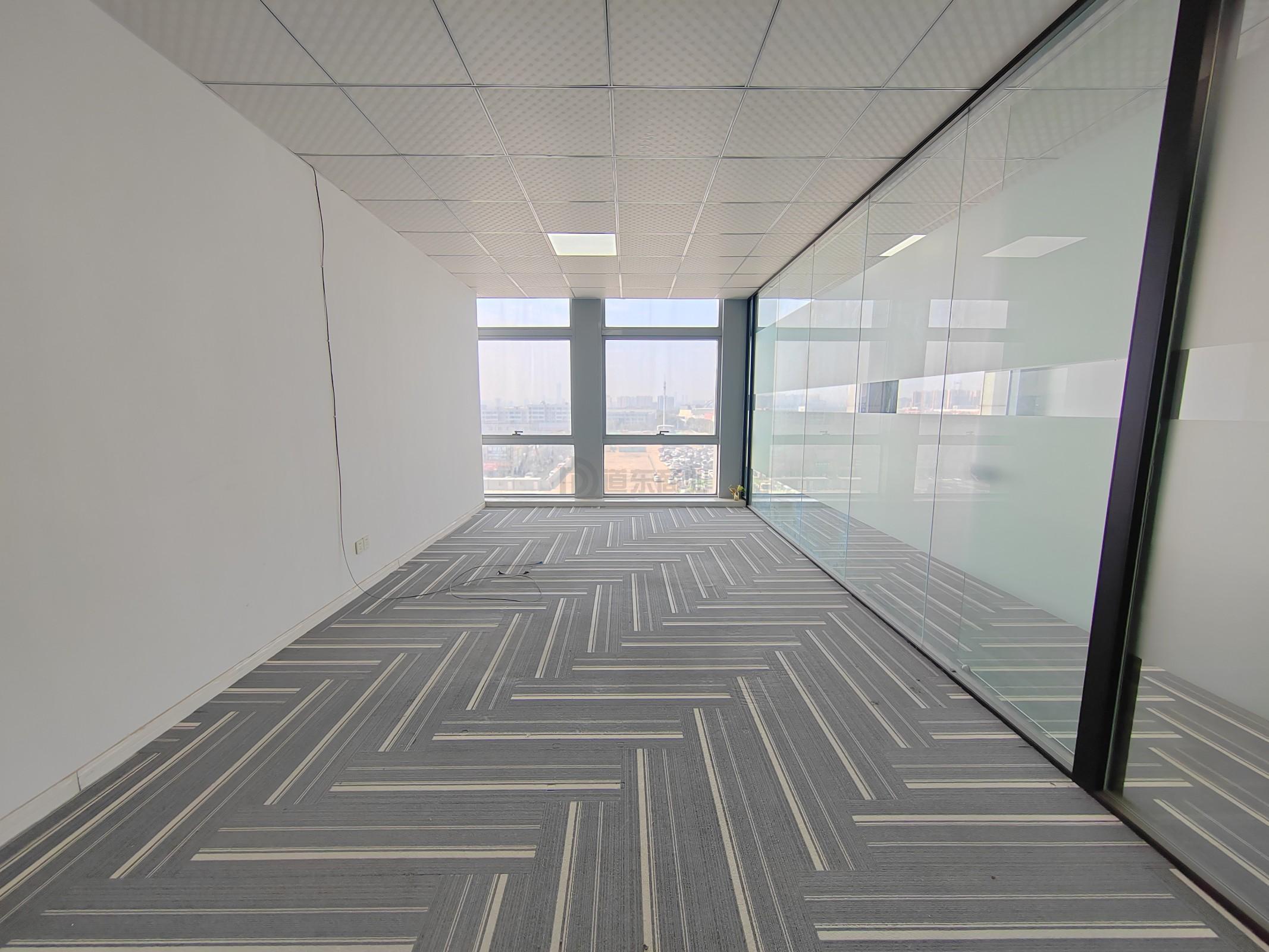 华发传感大厦面积185平