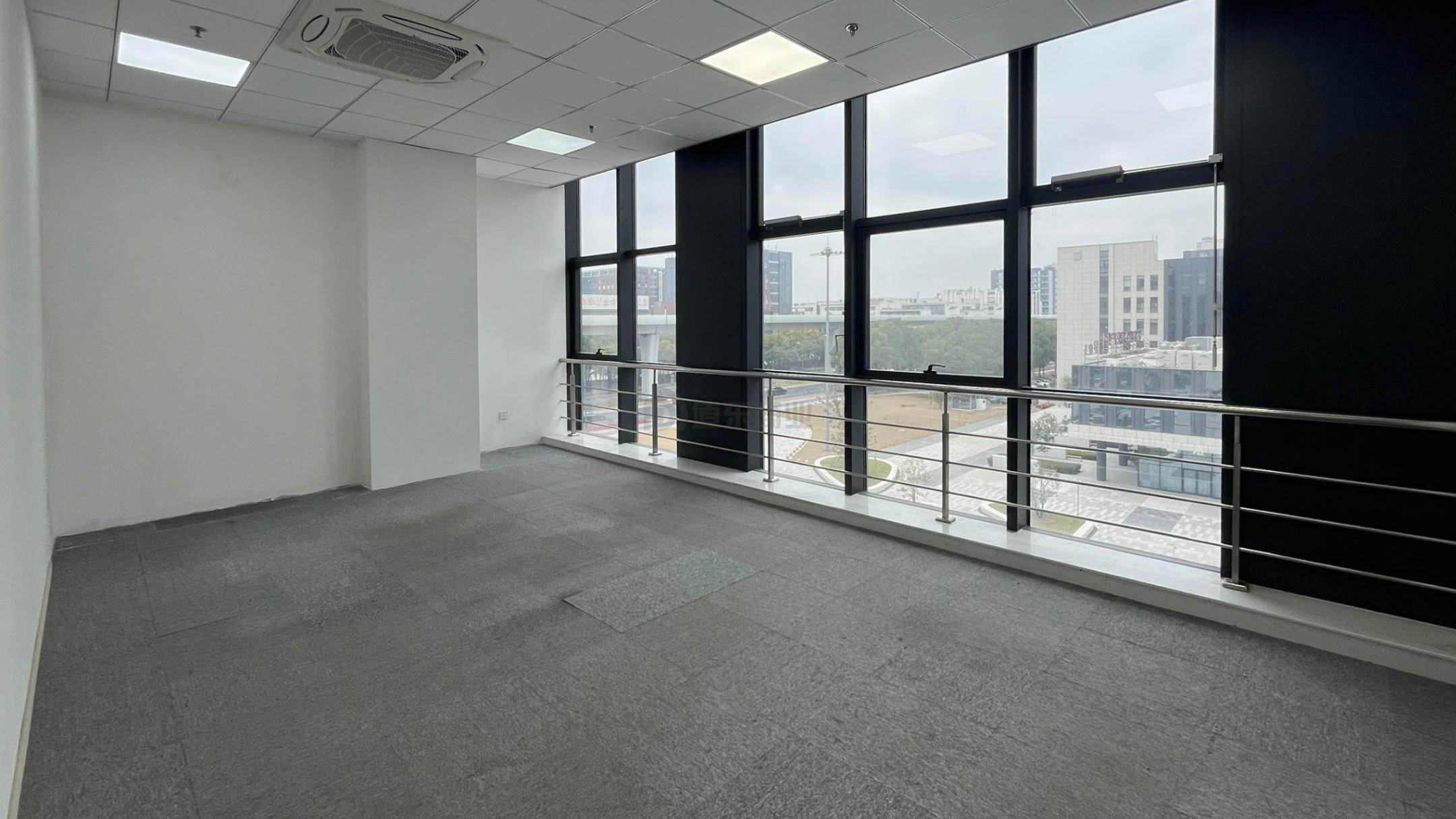 清华创业大厦面积220平