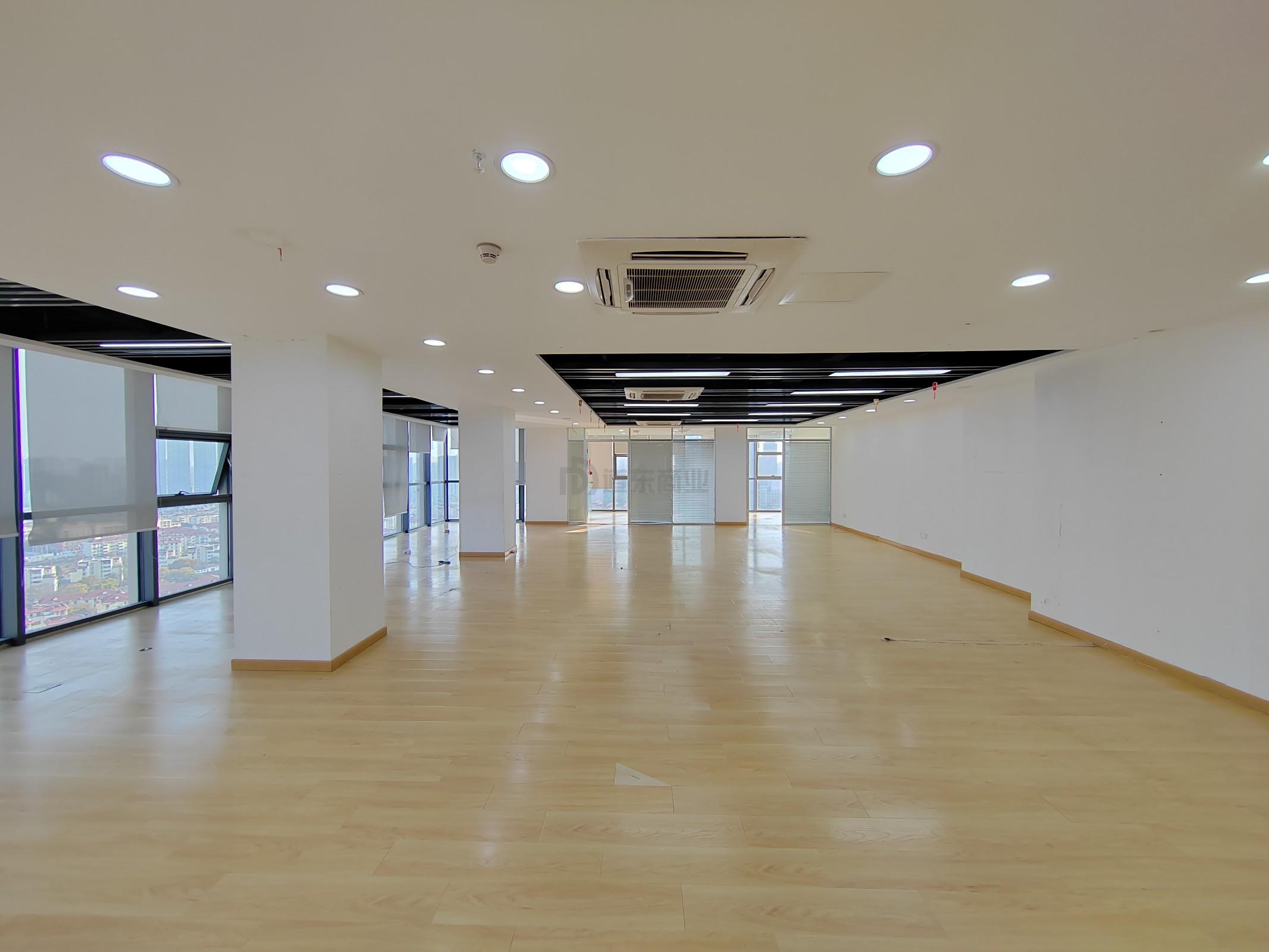 恒威大厦面积211平