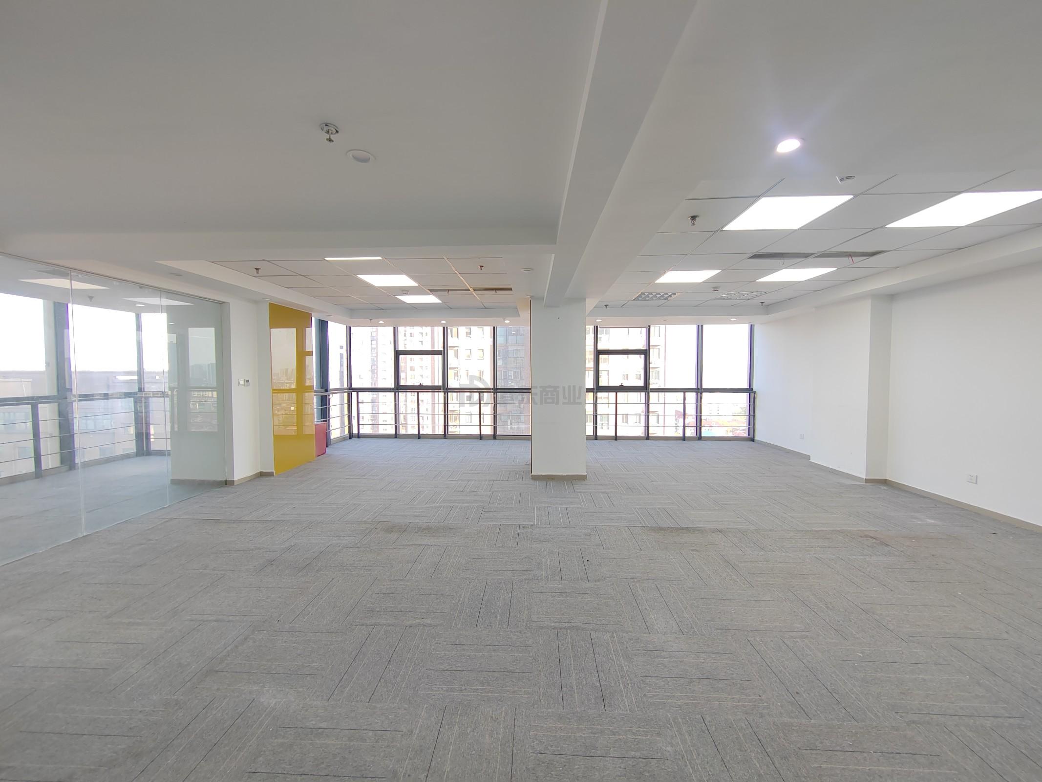 恒威大厦192平米办公室出租