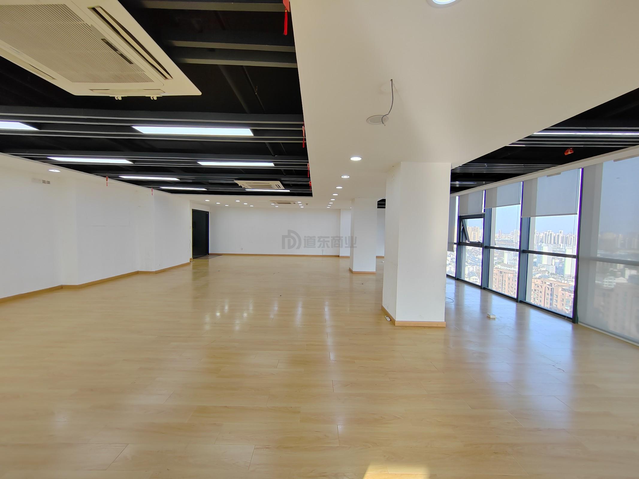 恒威大厦面积211平