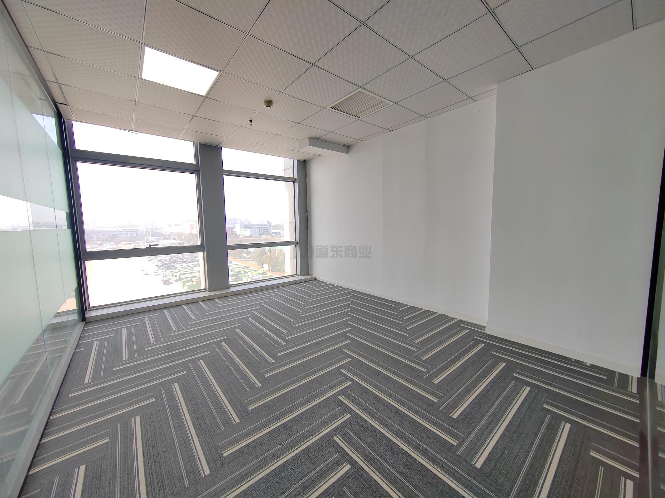 华发传感大厦面积185平