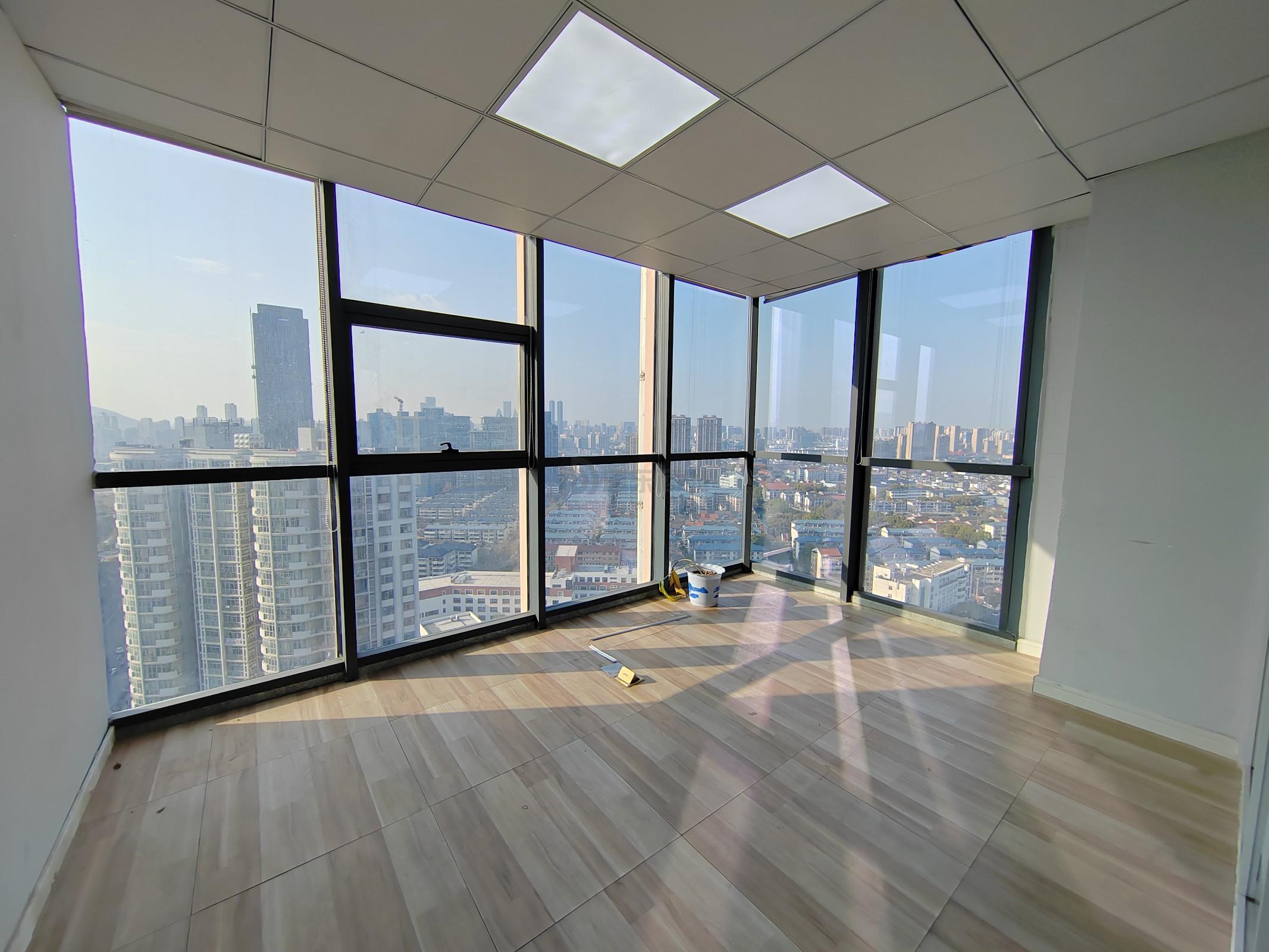 恒威大厦面积231平