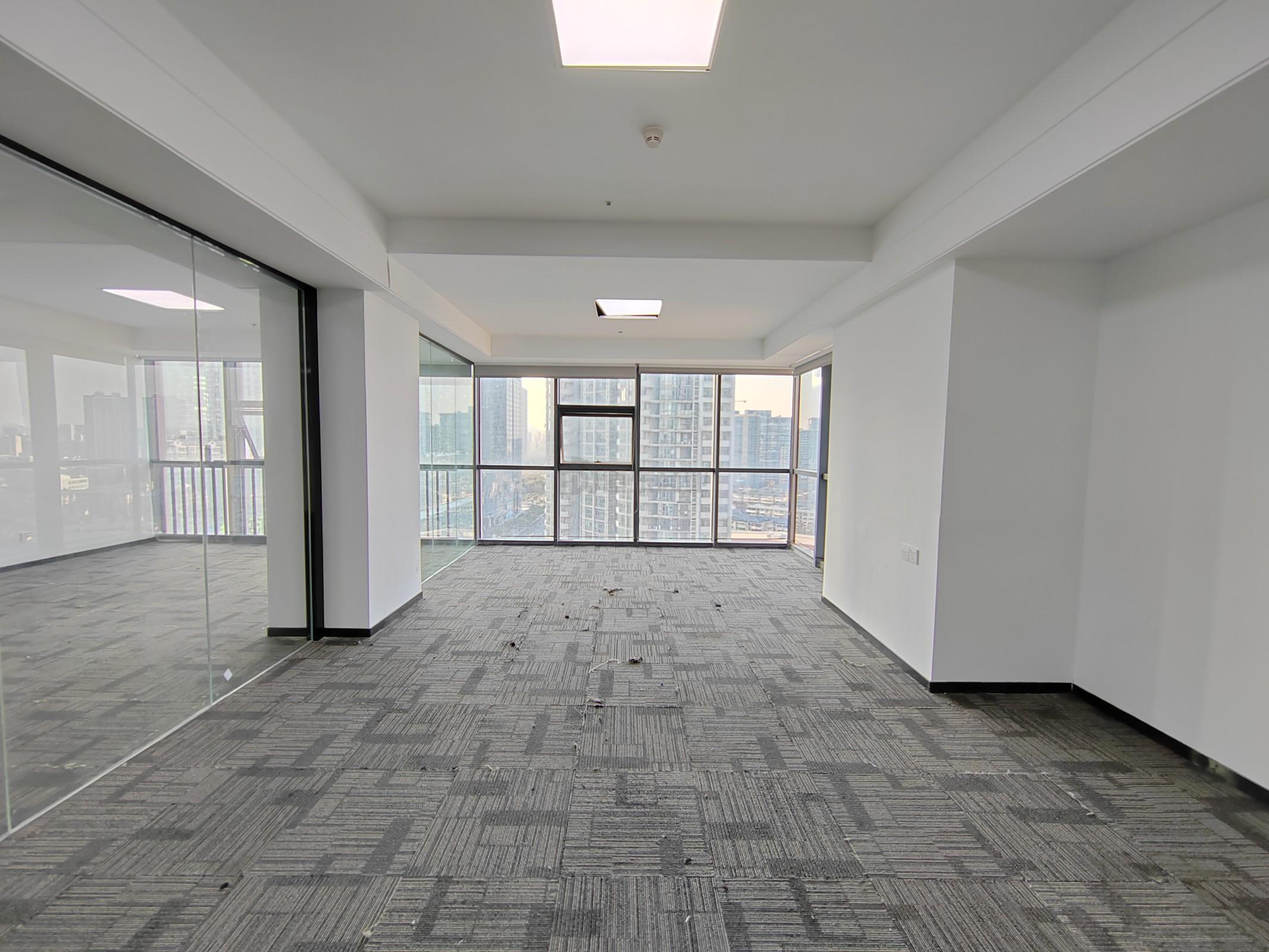 恒威大厦面积111平