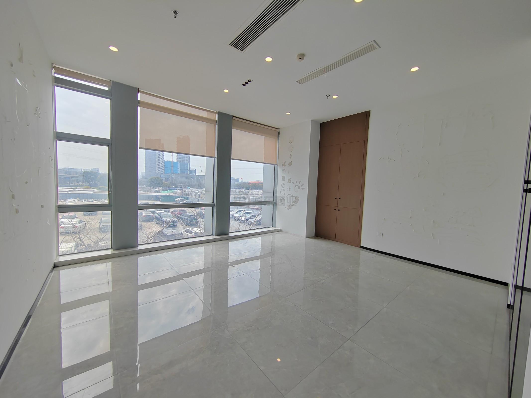 华发传感大厦面积1375平