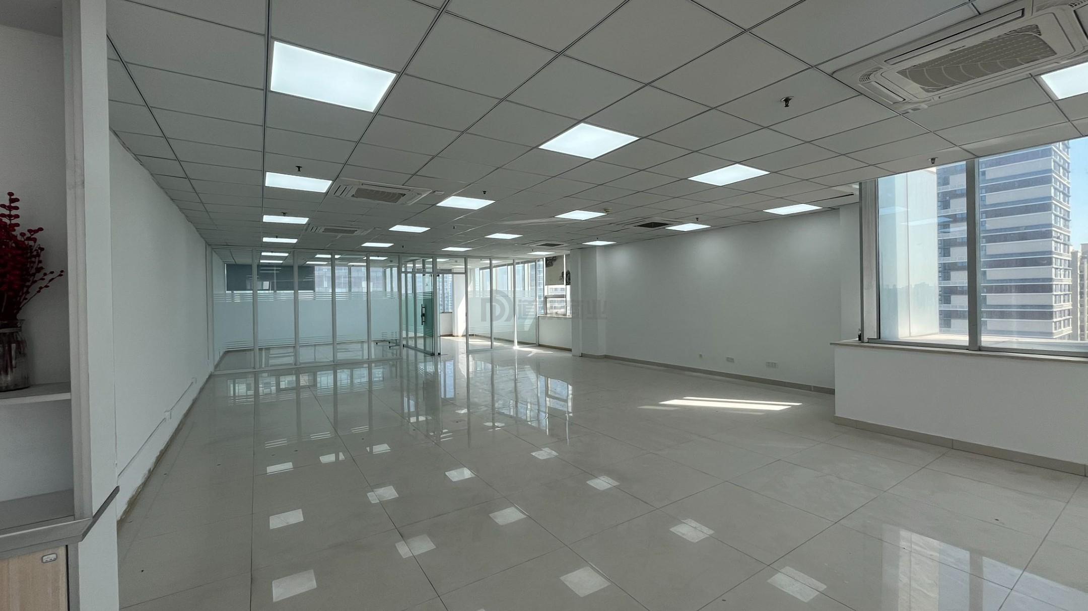 清华创新大厦面积363平