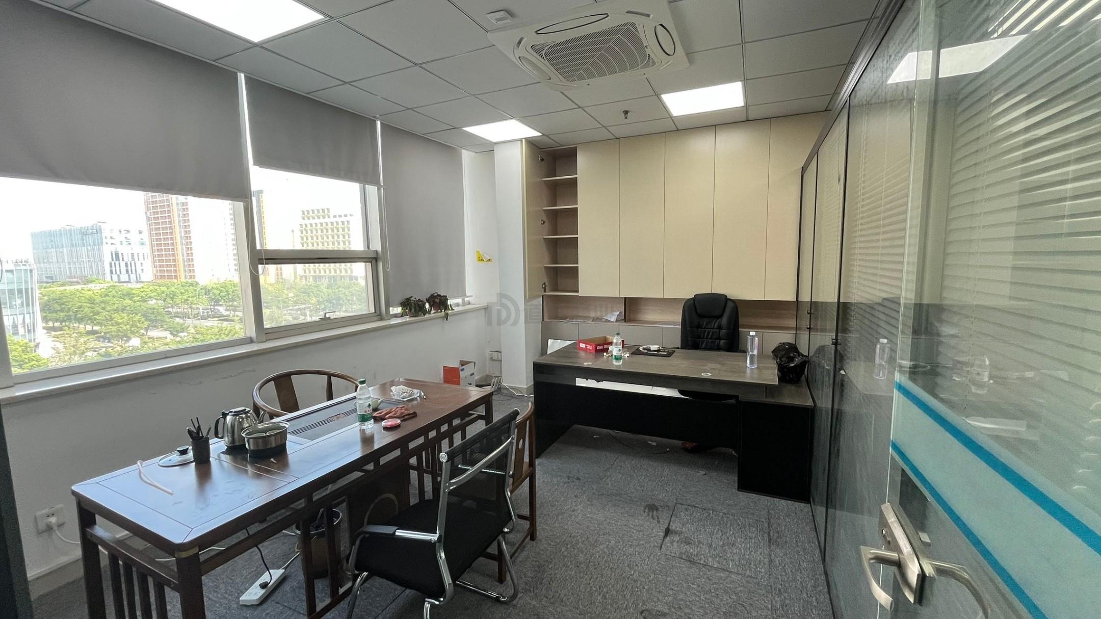 清华创新大厦面积199平