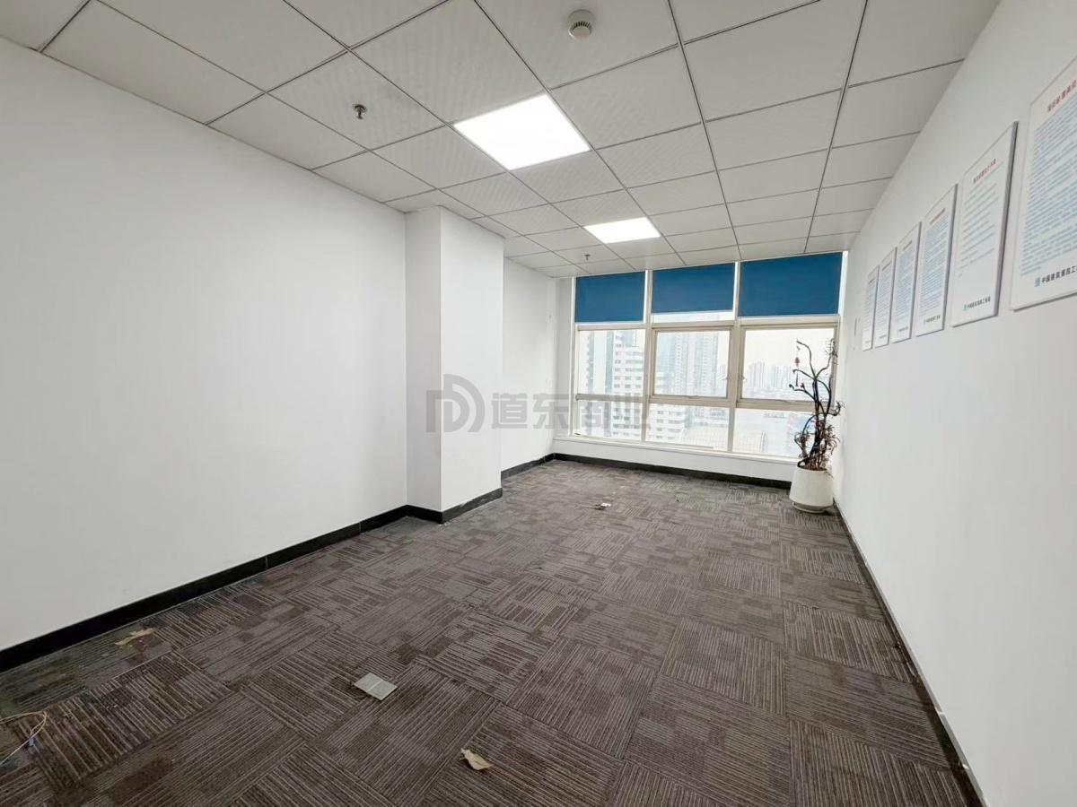 交银大厦面积302平