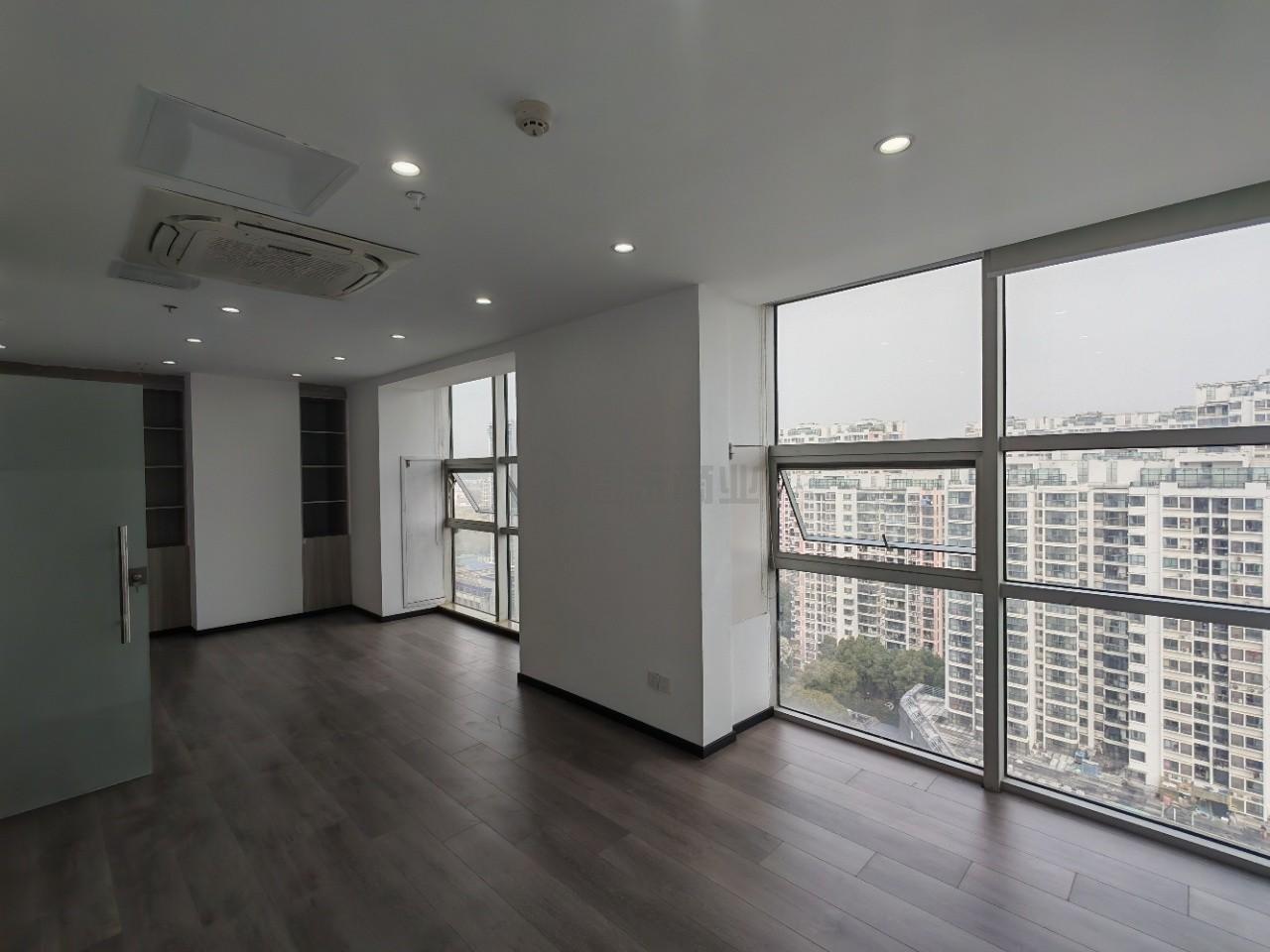 宝通大厦面积270平