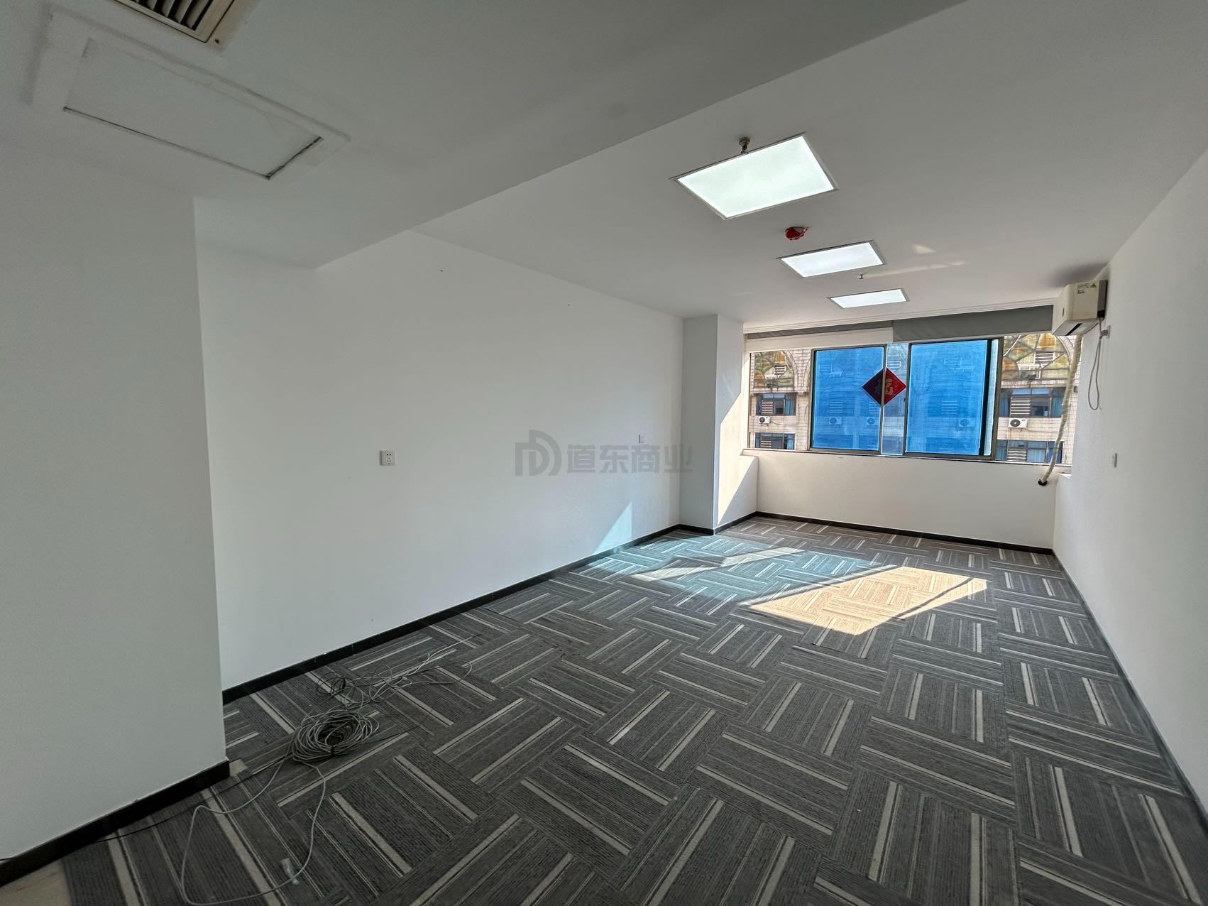 建设发展大厦40平米办公室出租