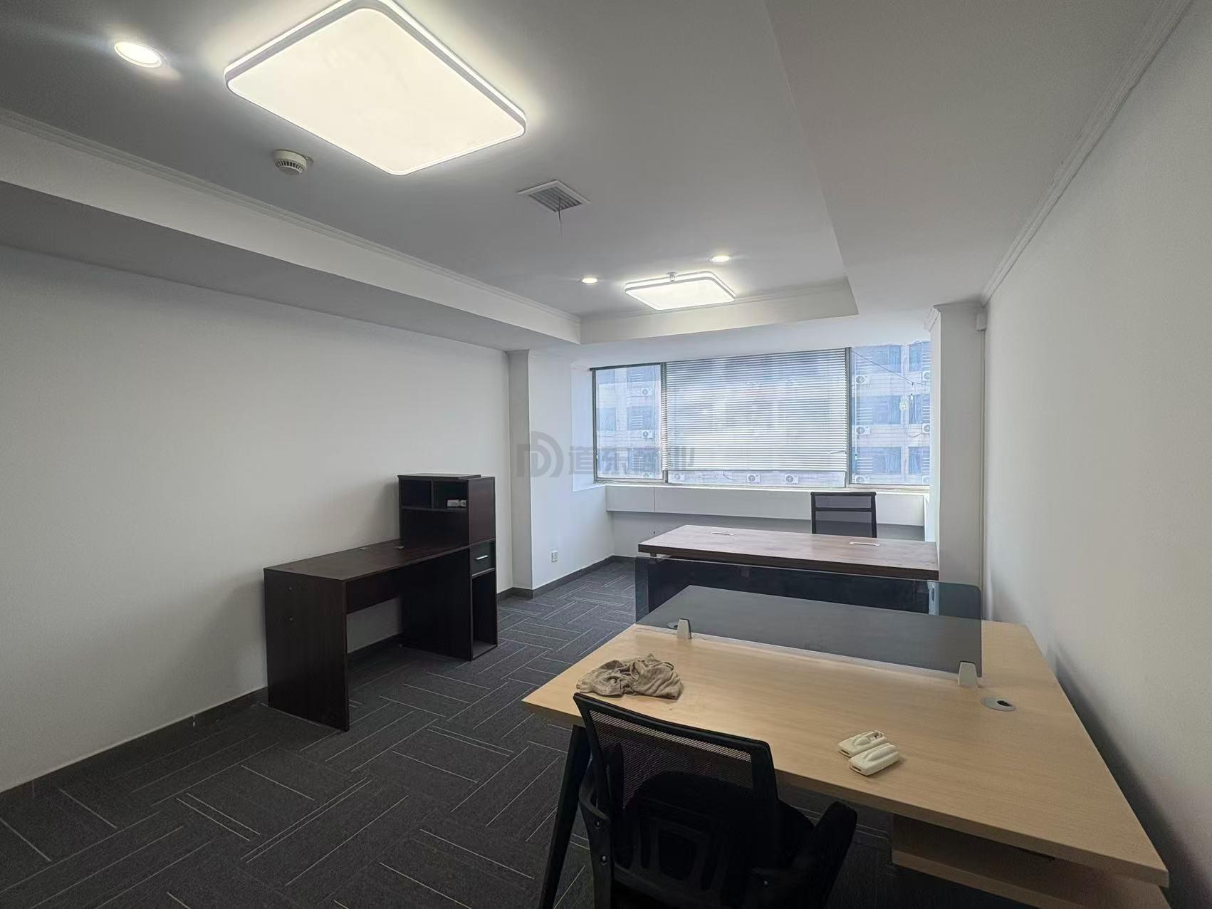 建设发展大厦40平米办公室出租