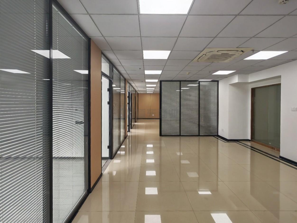 宝通大厦面积270平