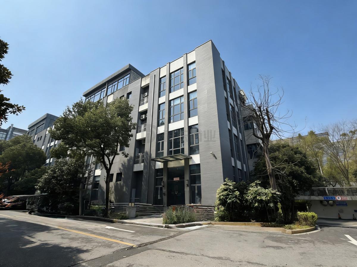 旭天科技园950平米办公室出租