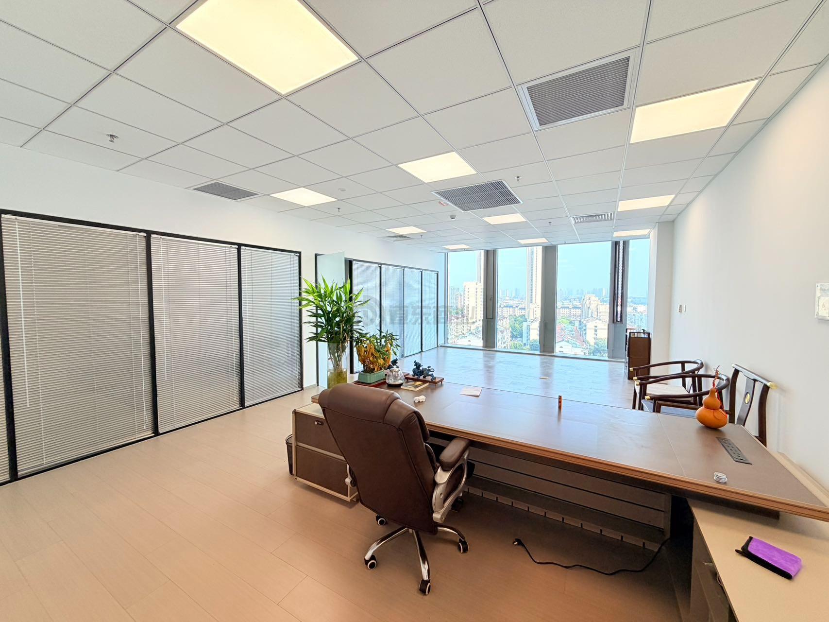 兰亭国际大厦面积248平