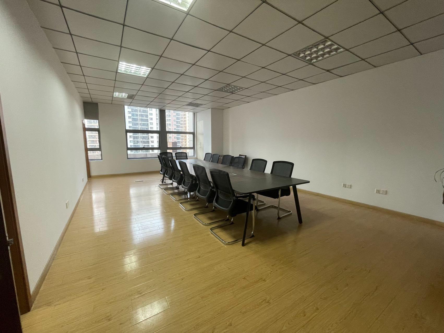 建苑智汇谷125平米办公室出租