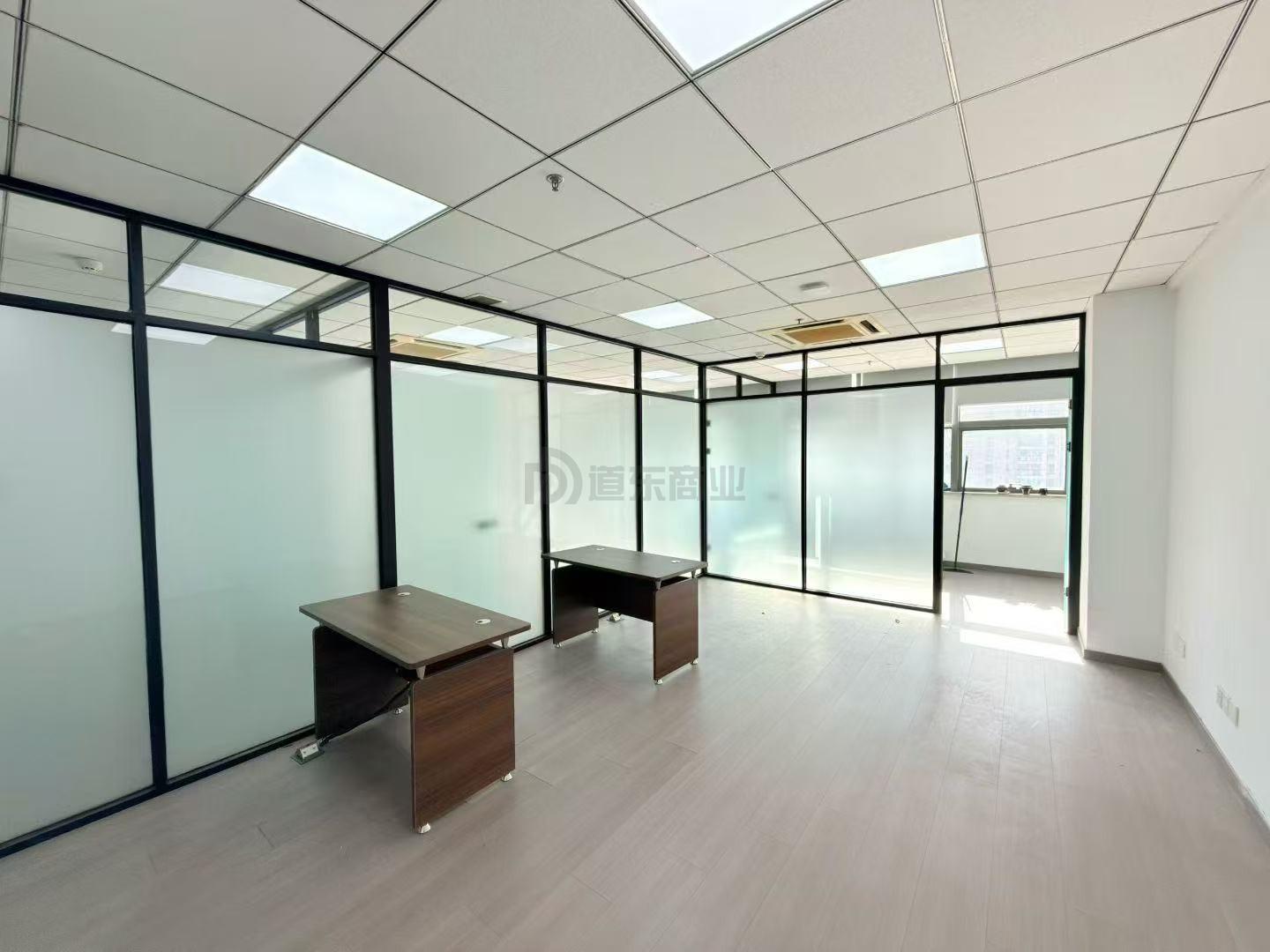 蠡湖大厦面积135平