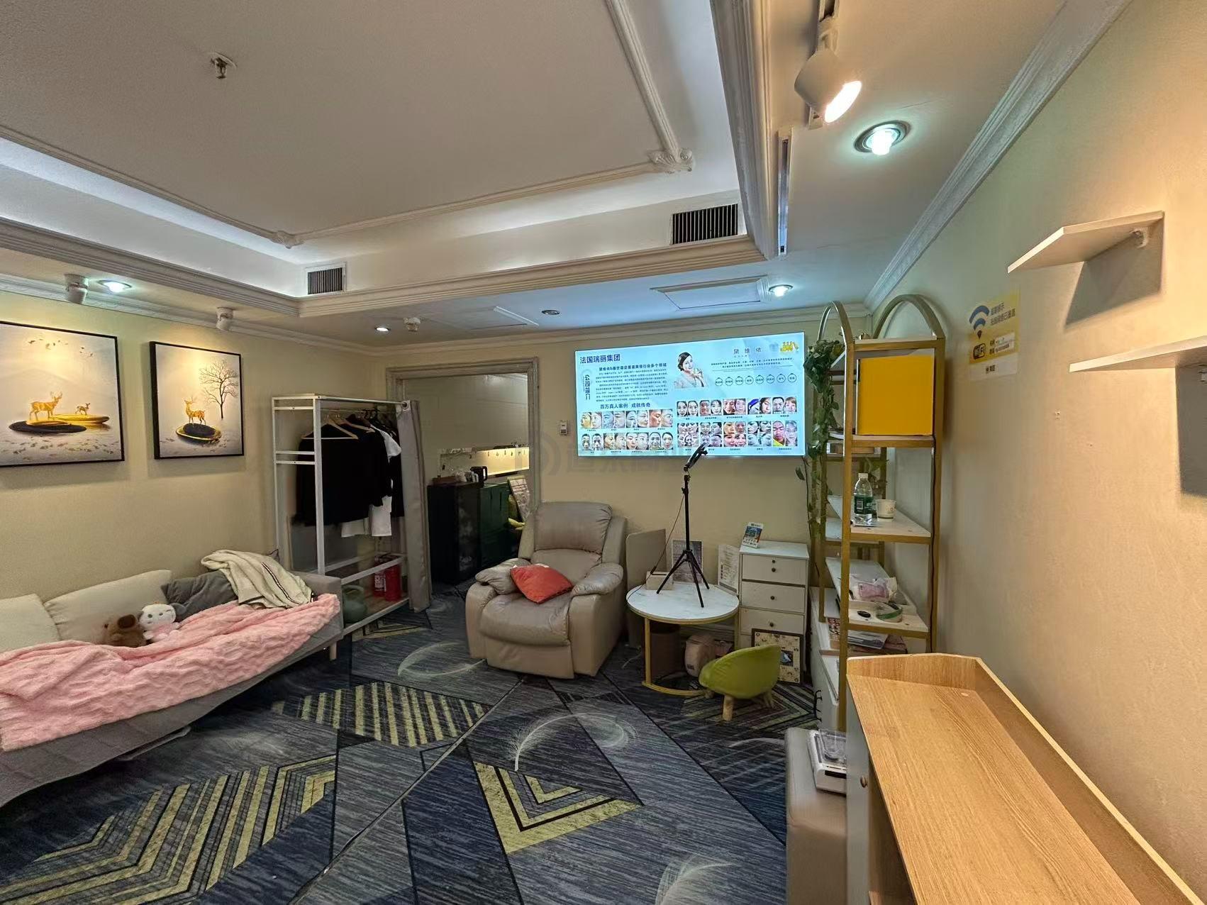 天安大厦82平米办公室出租