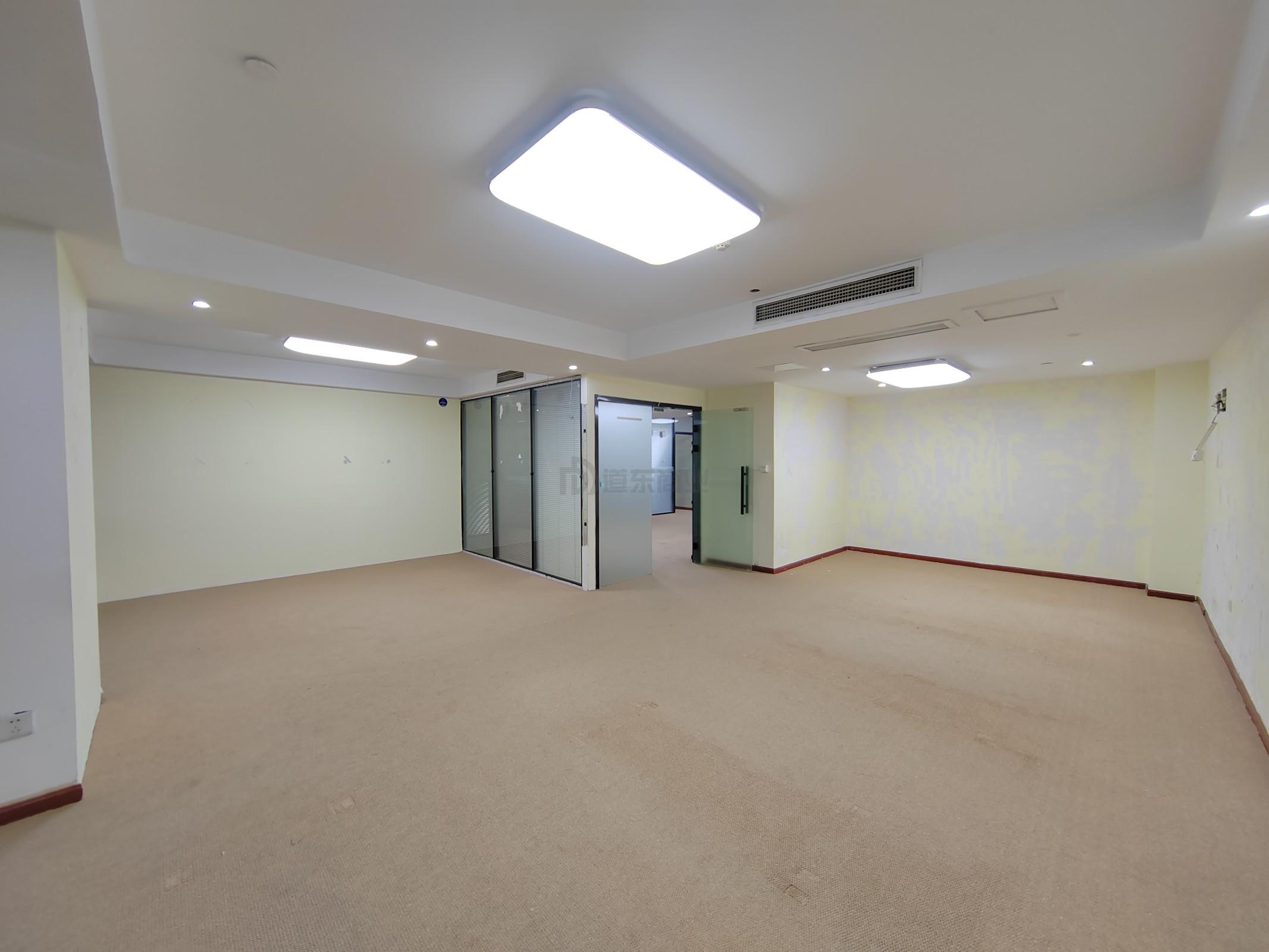 时代国际面积240平