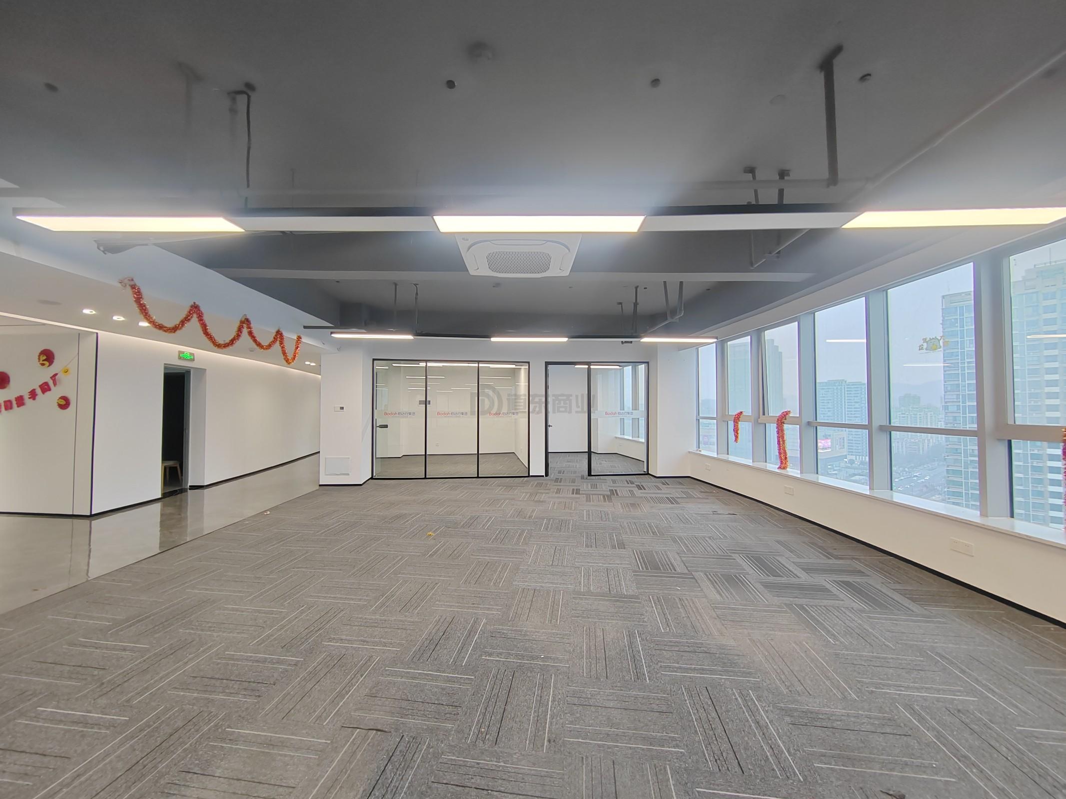 潜心数科大厦面积630平