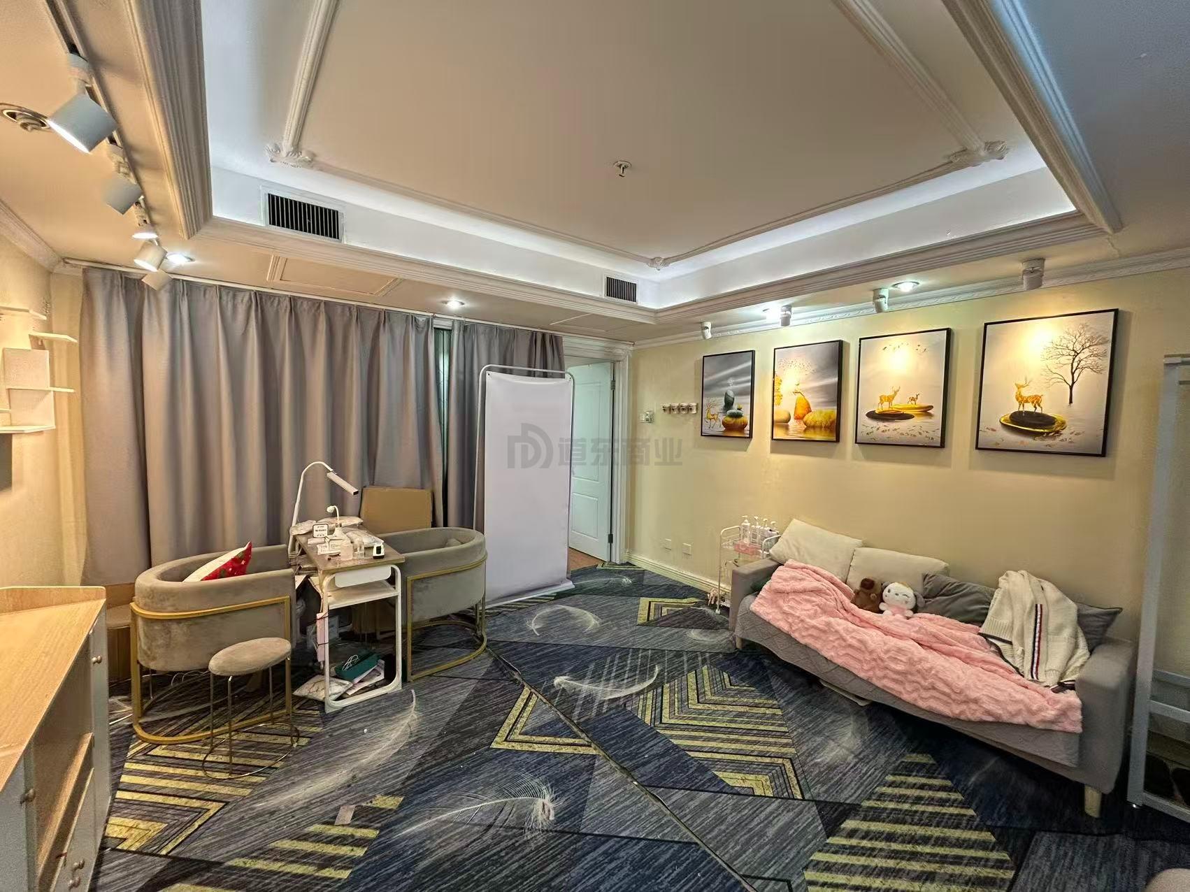 天安大厦面积82平