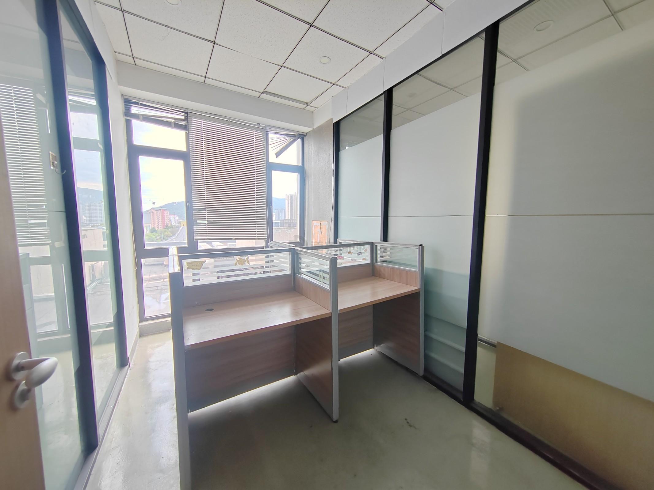 苏宁天御广场面积400平