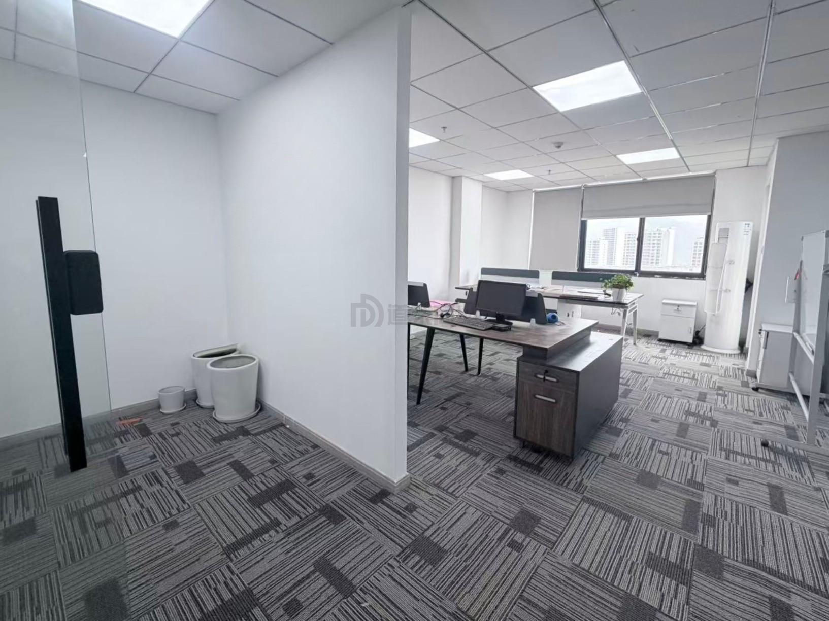 五爱人家面积100平