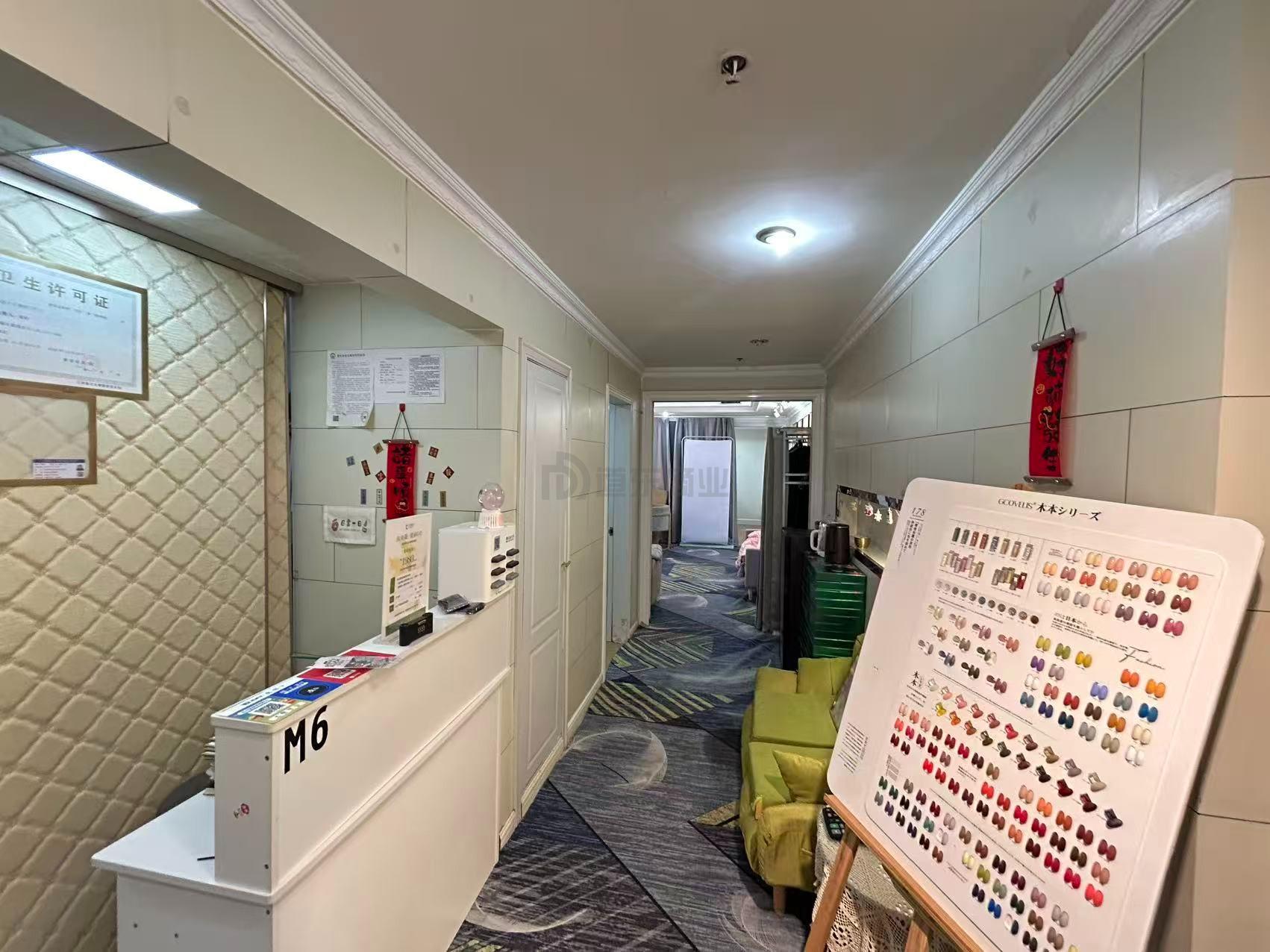 天安大厦面积82平