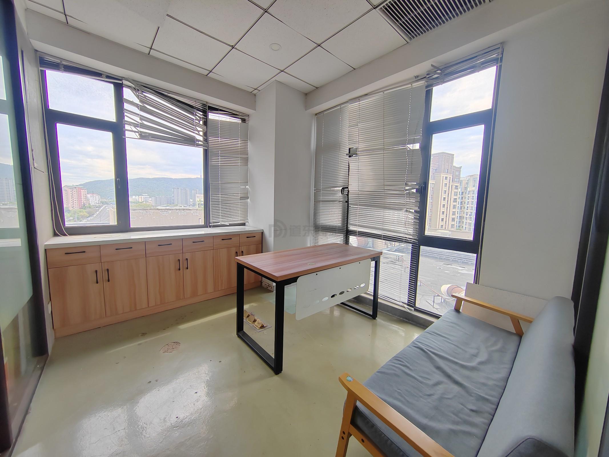 苏宁天御广场面积400平