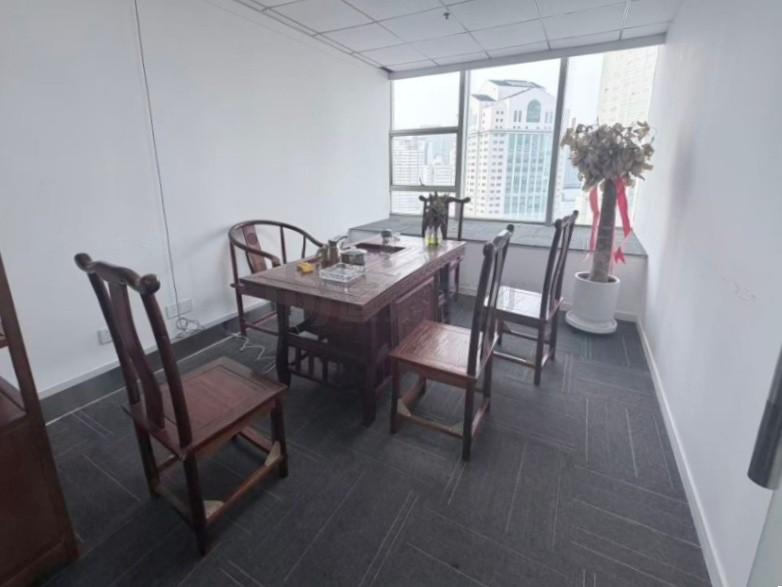 财富大厦面积85平