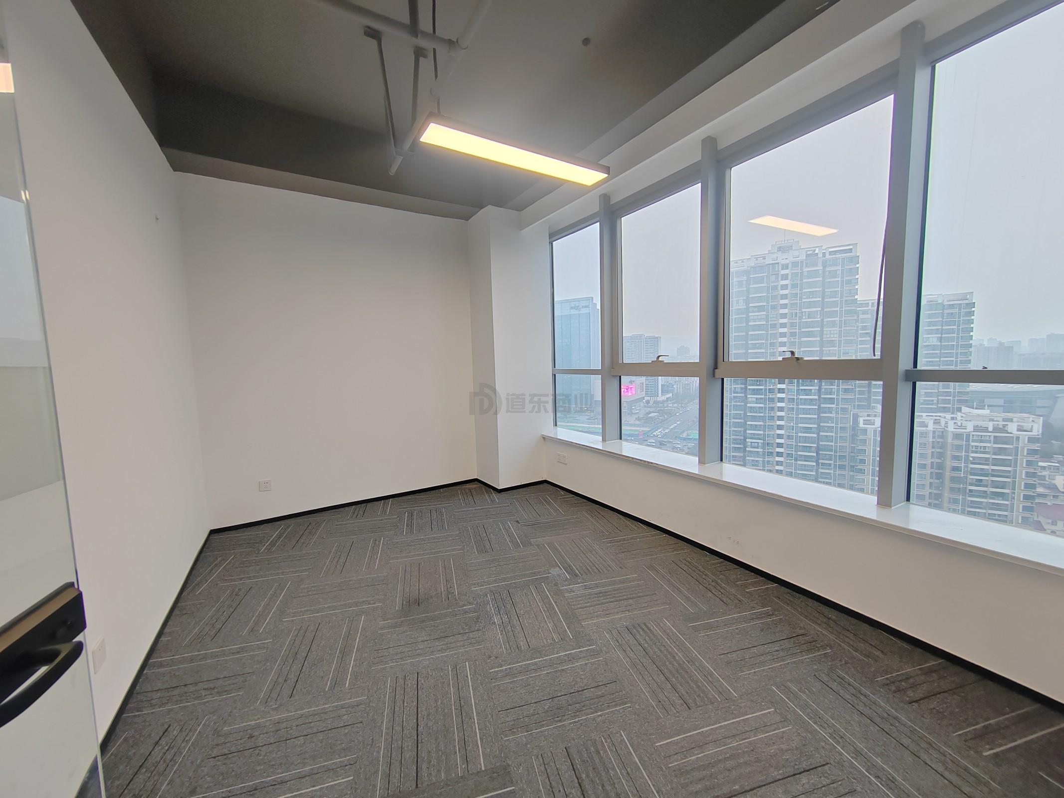 潜心数科大厦面积630平