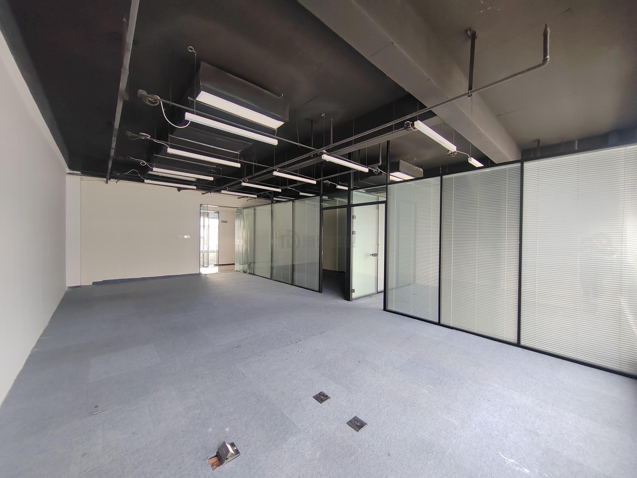 南山车联网小镇面积122平