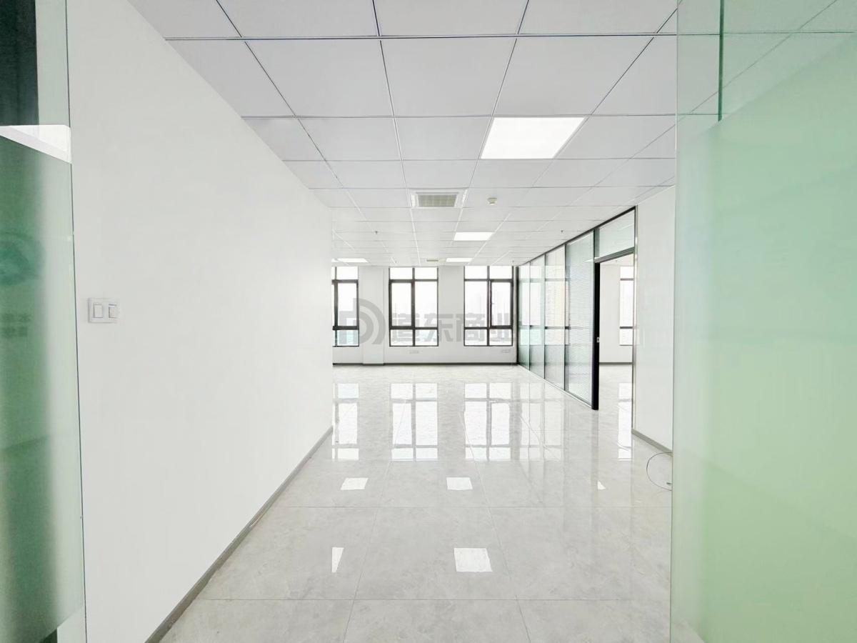 星海大厦面积281平