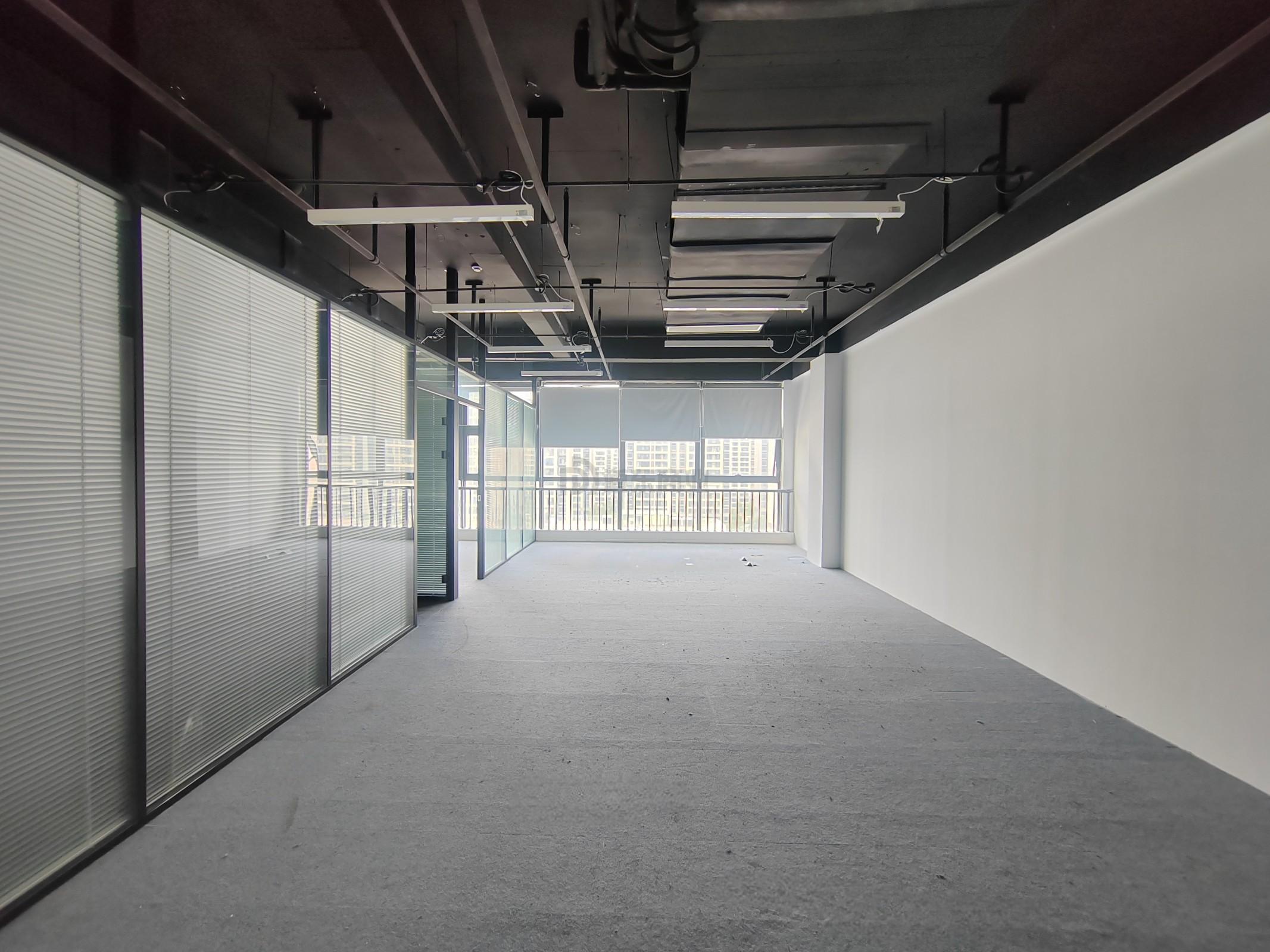 南山车联网小镇面积122平