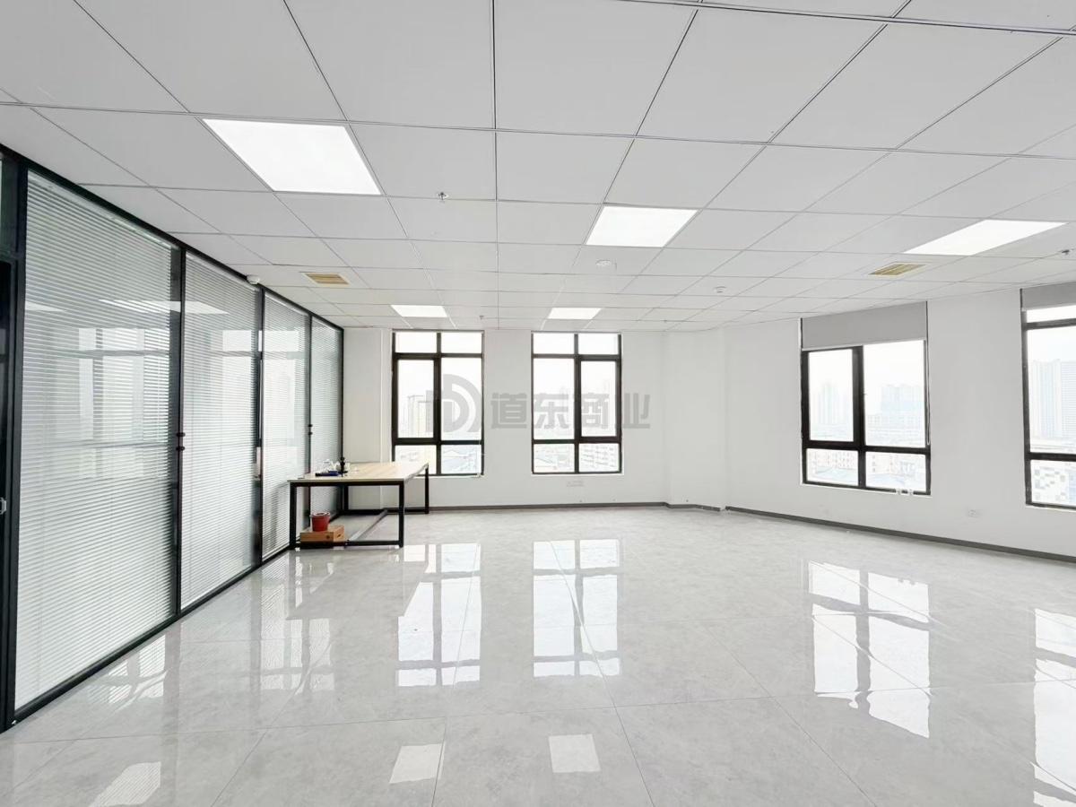 星海大厦面积281平