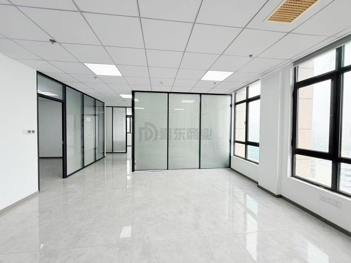 星海大厦面积281平