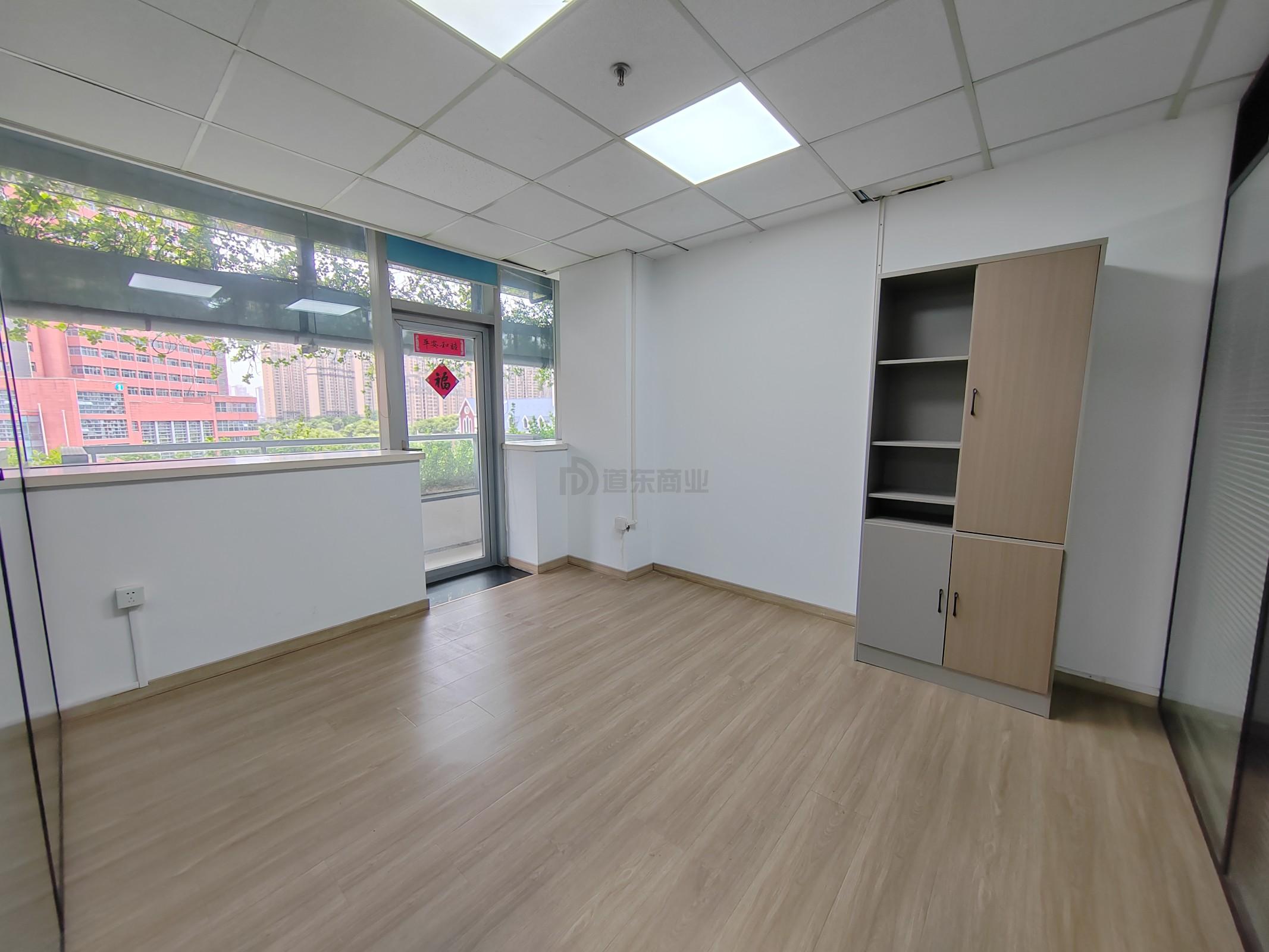 恒韵商务楼面积87平