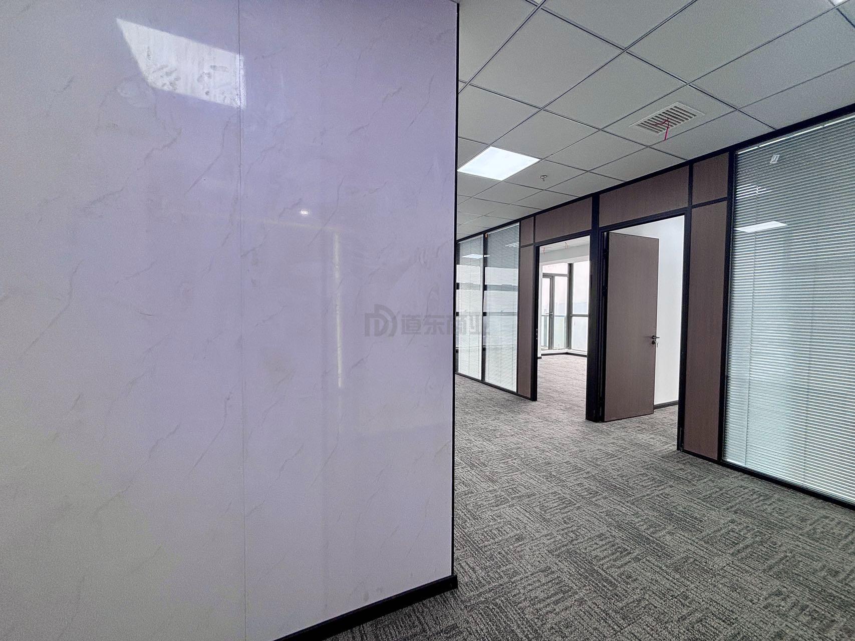 南山车联网小镇面积195平