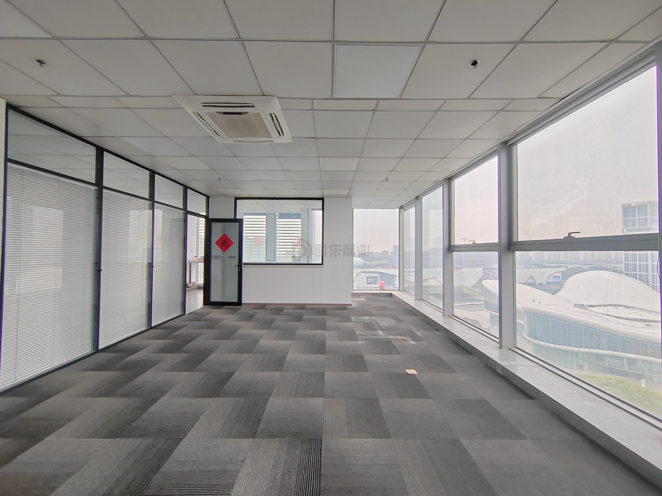 启迪协信中心面积201平