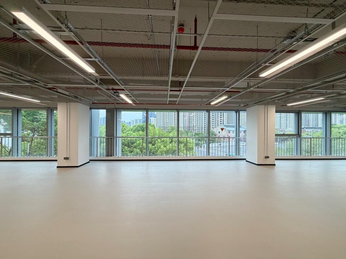 科技大厦面积304平