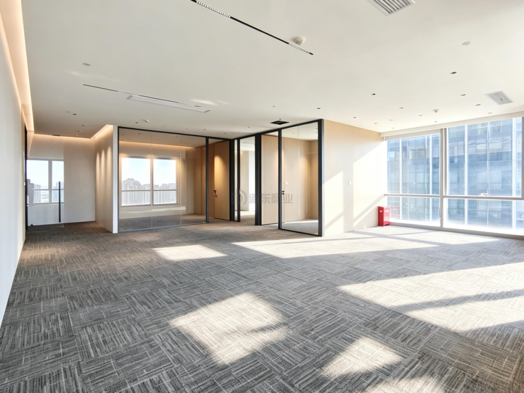 上海中心城开国际206平米办公室出租