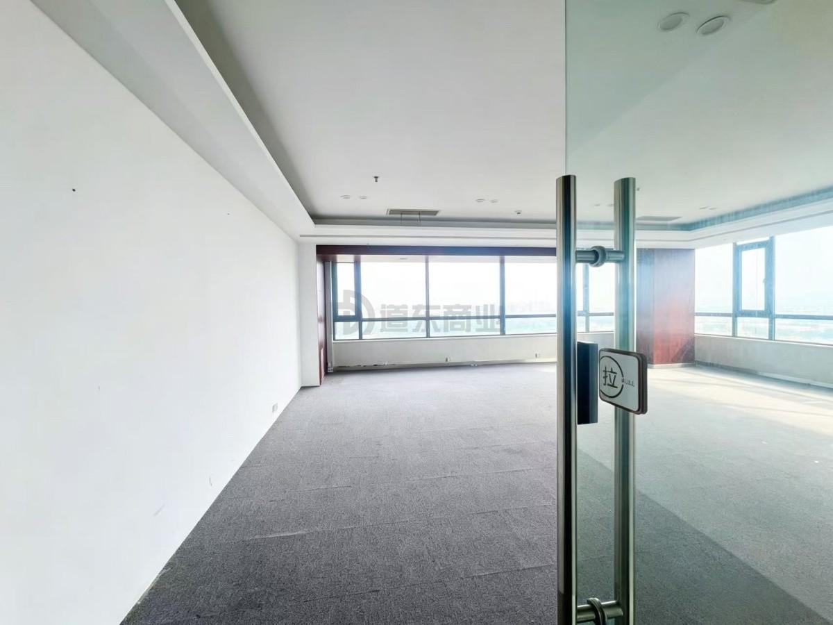 第一上海逸林大厦面积194平