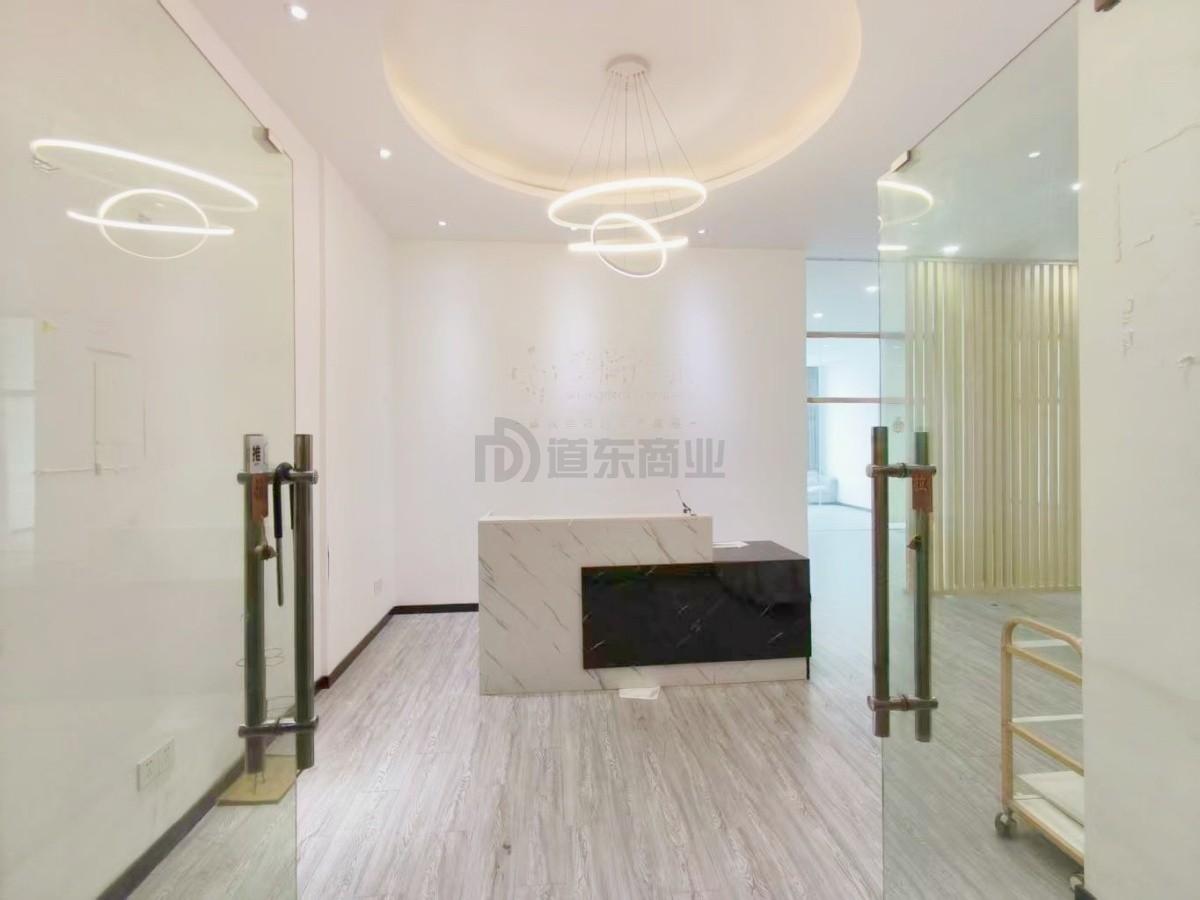 喜年中心面积250平