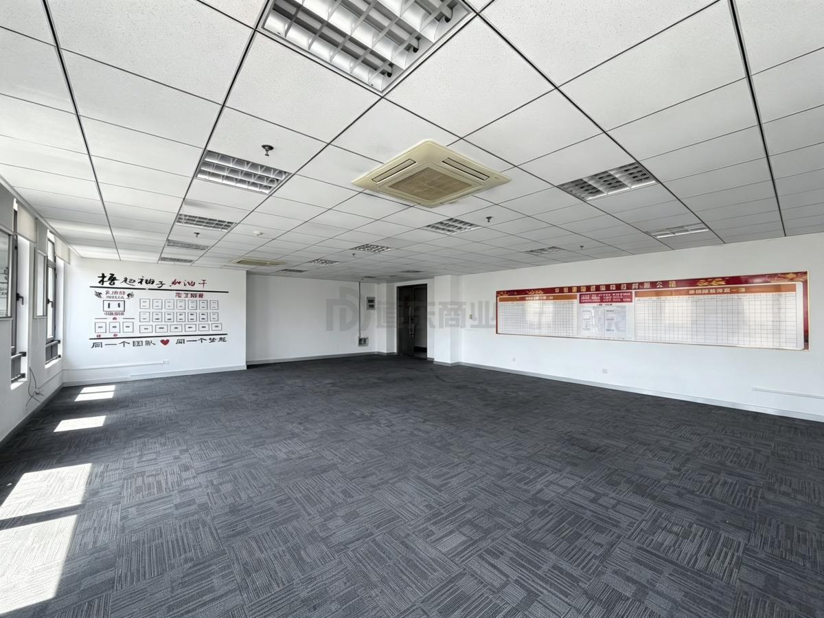 圆融发展中心面积145平