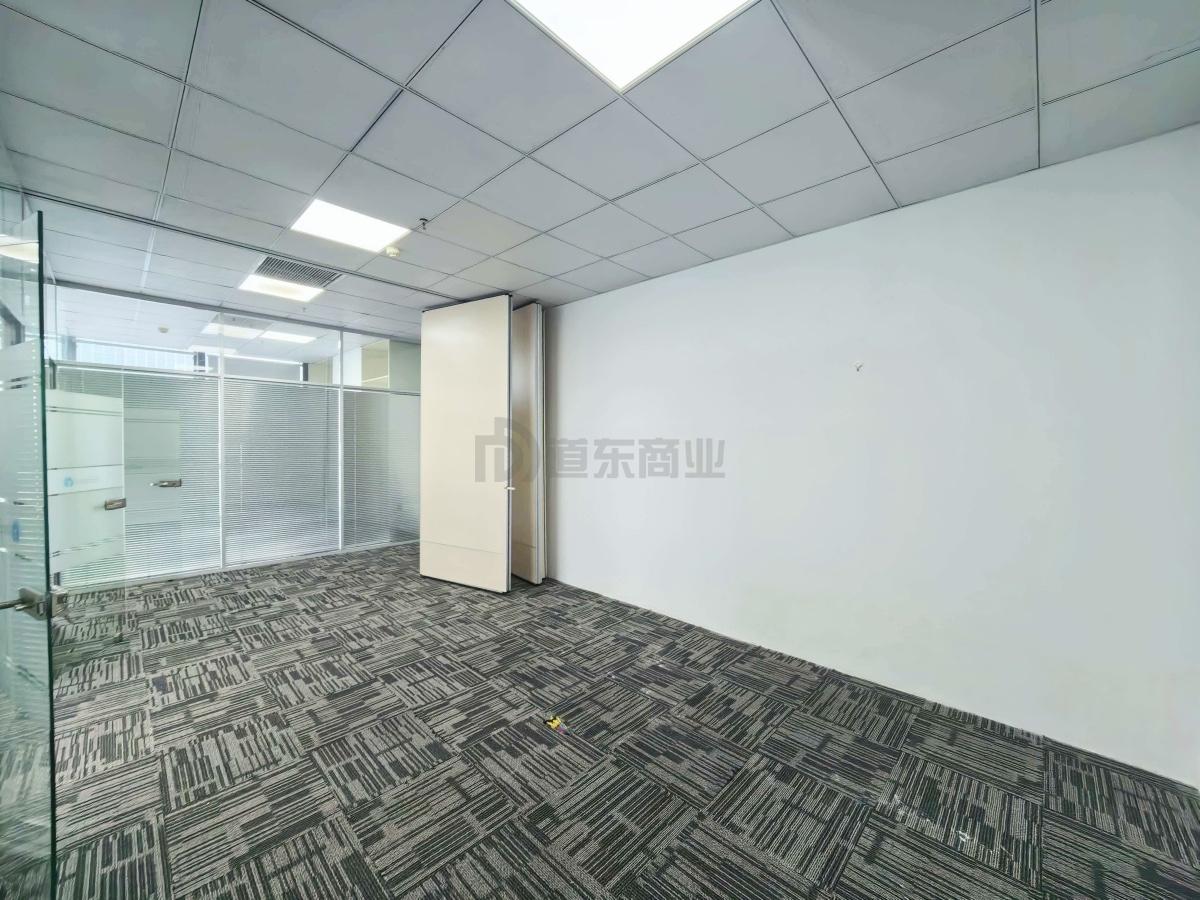 联合金融大厦面积326平