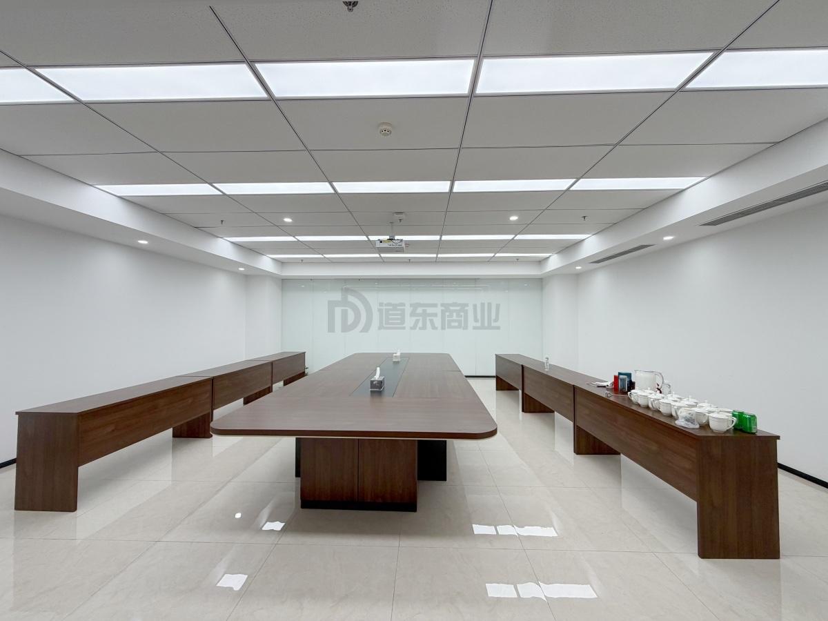 新发汇融广场面积1406平
